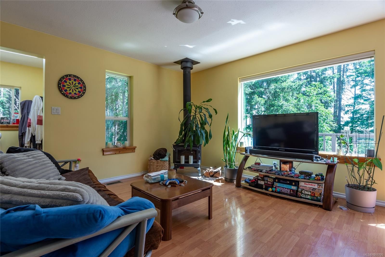 8598 Island Hwy North, Black Creek, BC