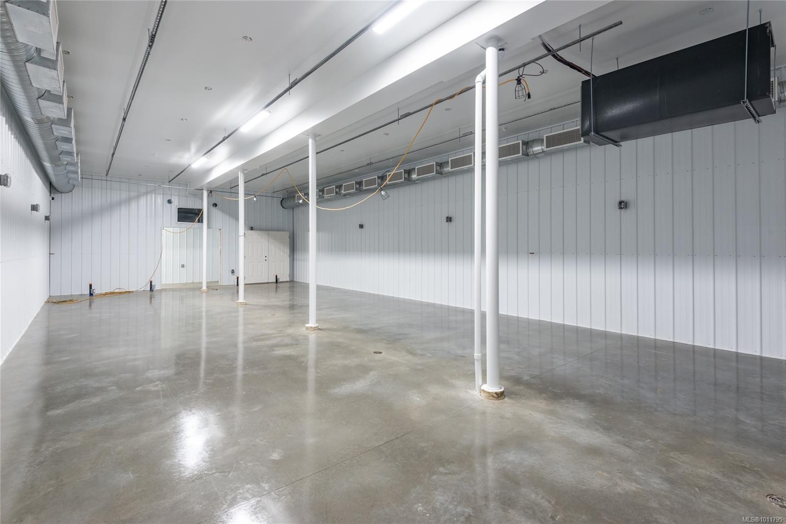 8598 Island Hwy North, Black Creek, BC