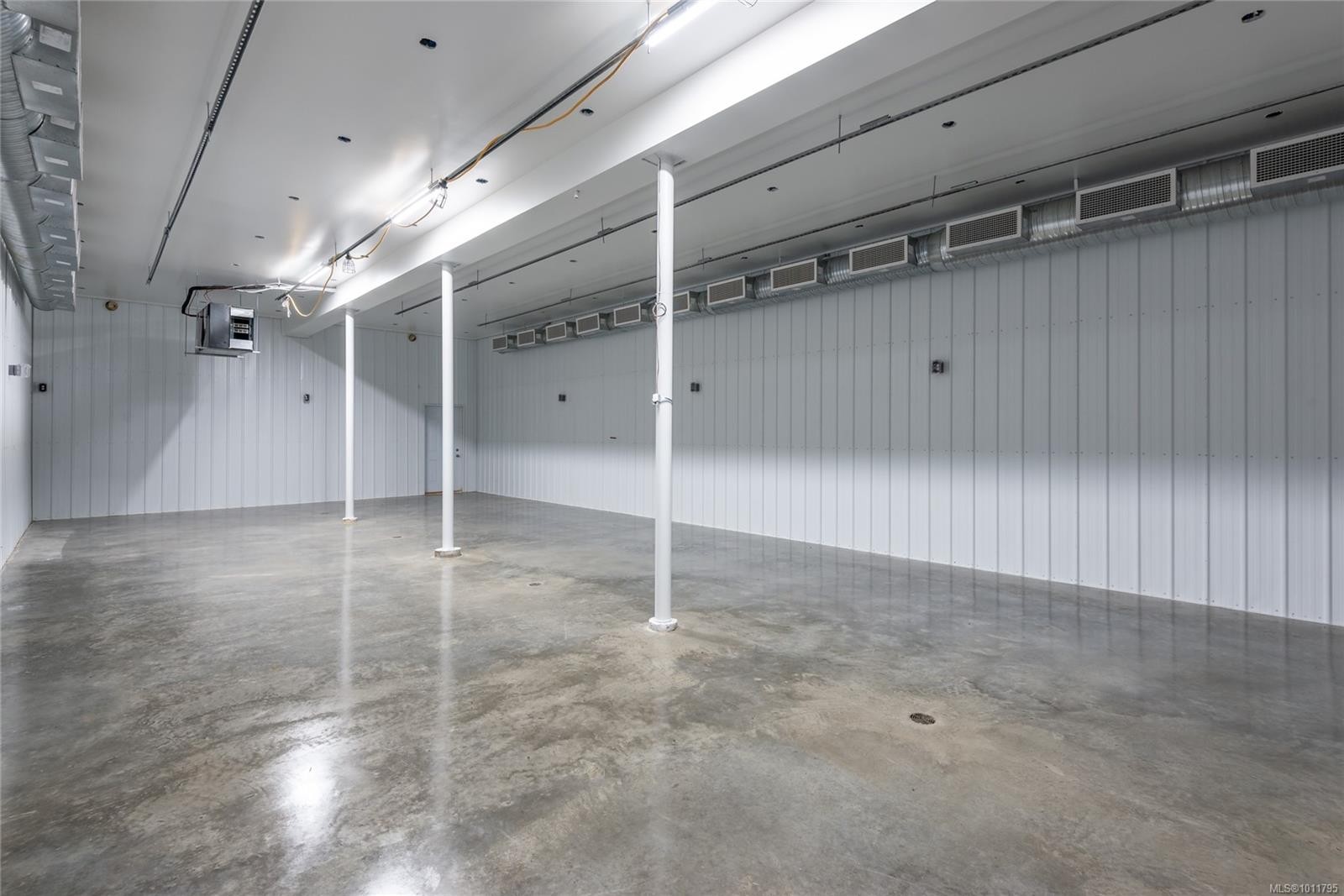 8598 Island Hwy North, Black Creek, BC