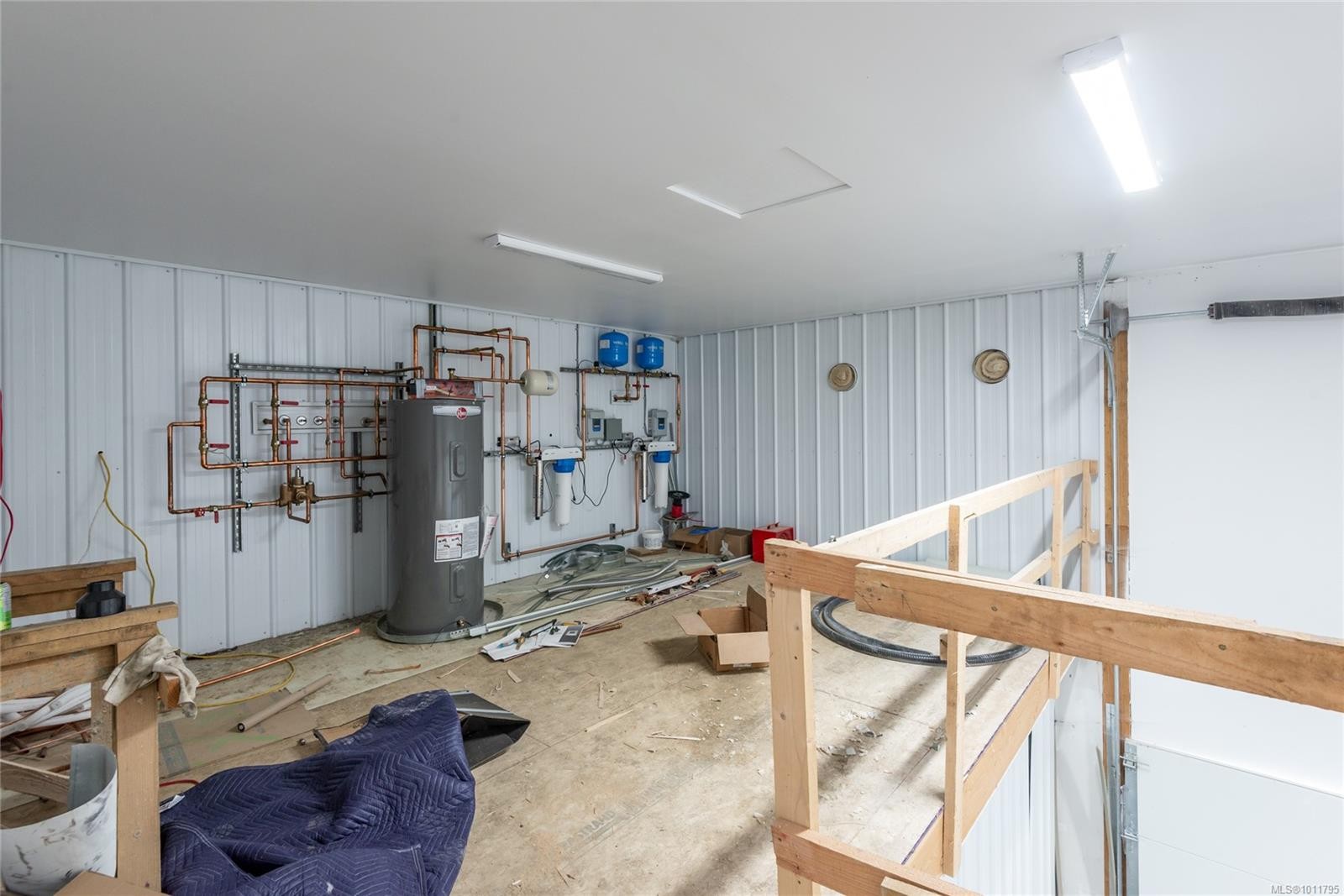 8598 Island Hwy North, Black Creek, BC