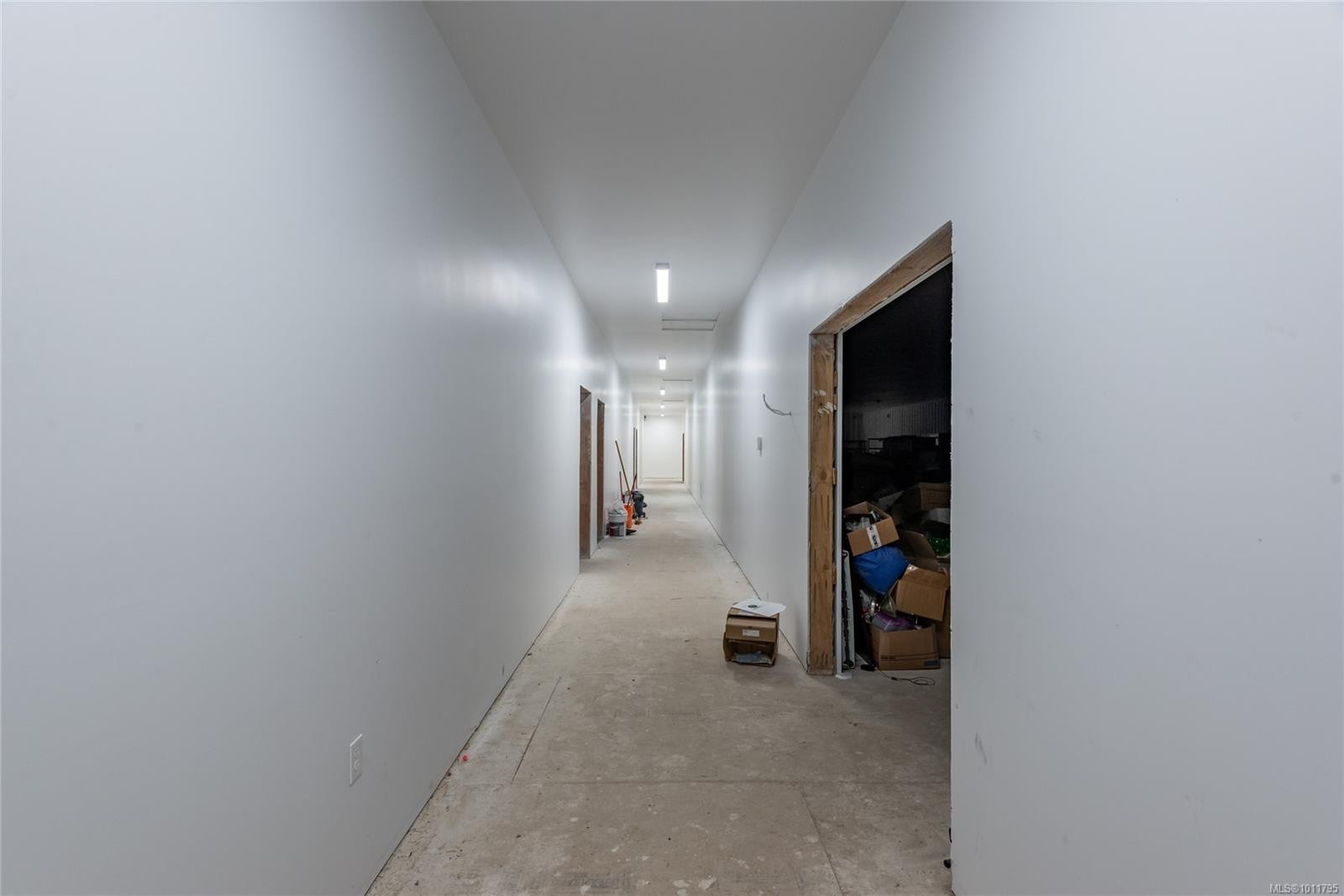 8598 Island Hwy North, Black Creek, BC