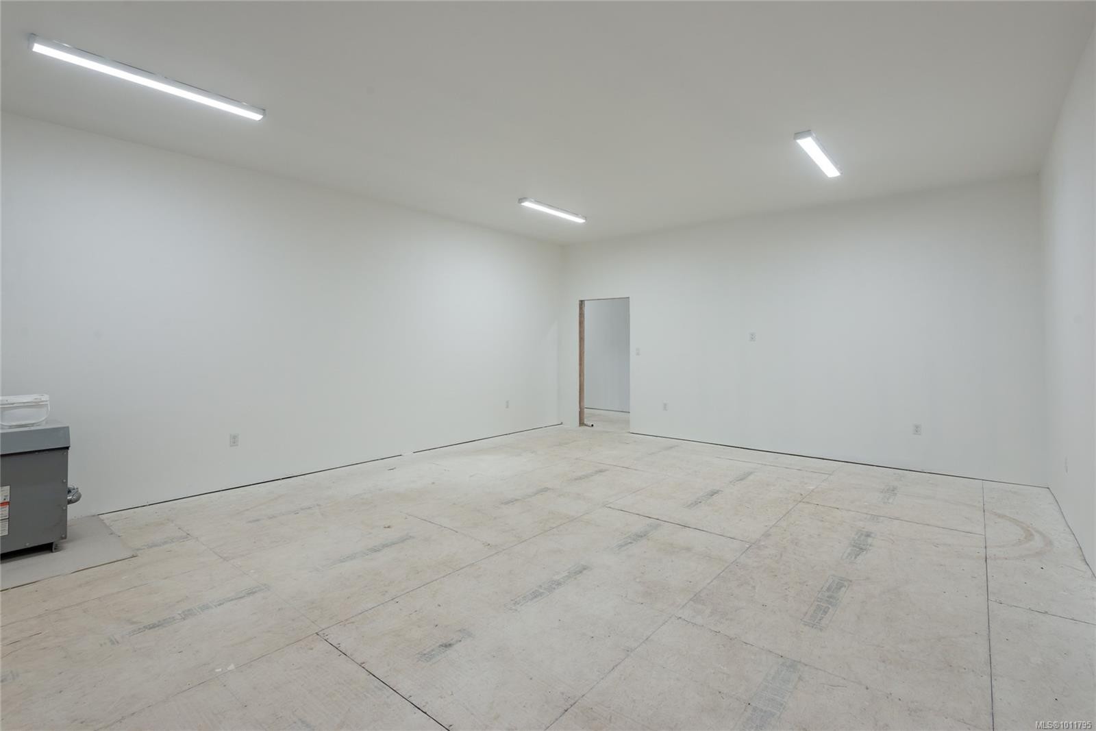 8598 Island Hwy North, Black Creek, BC