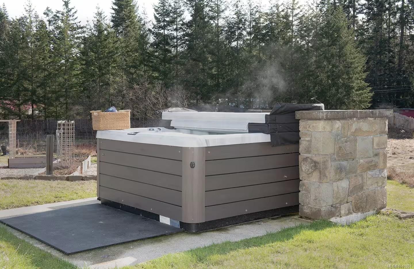 1502 Fulford-Ganges Rd, Salt Spring, BC