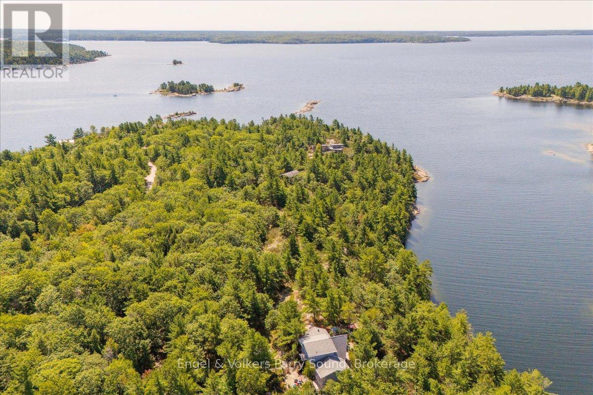 7 Ma Lane, Mcdougall, ON