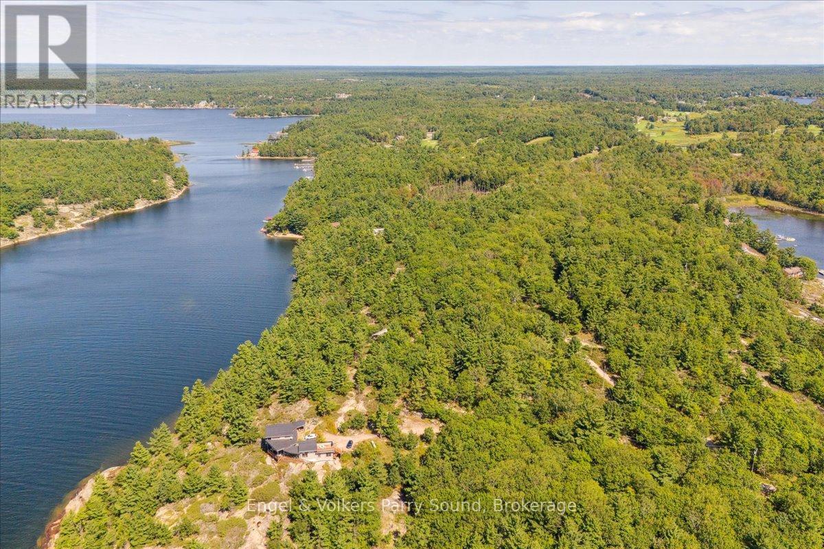 7 Ma Lane, Mcdougall, ON