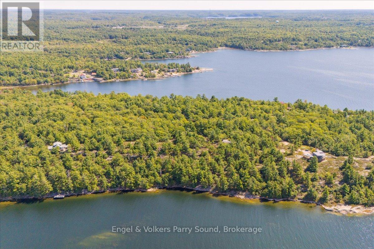 7 Ma Lane, Mcdougall, ON