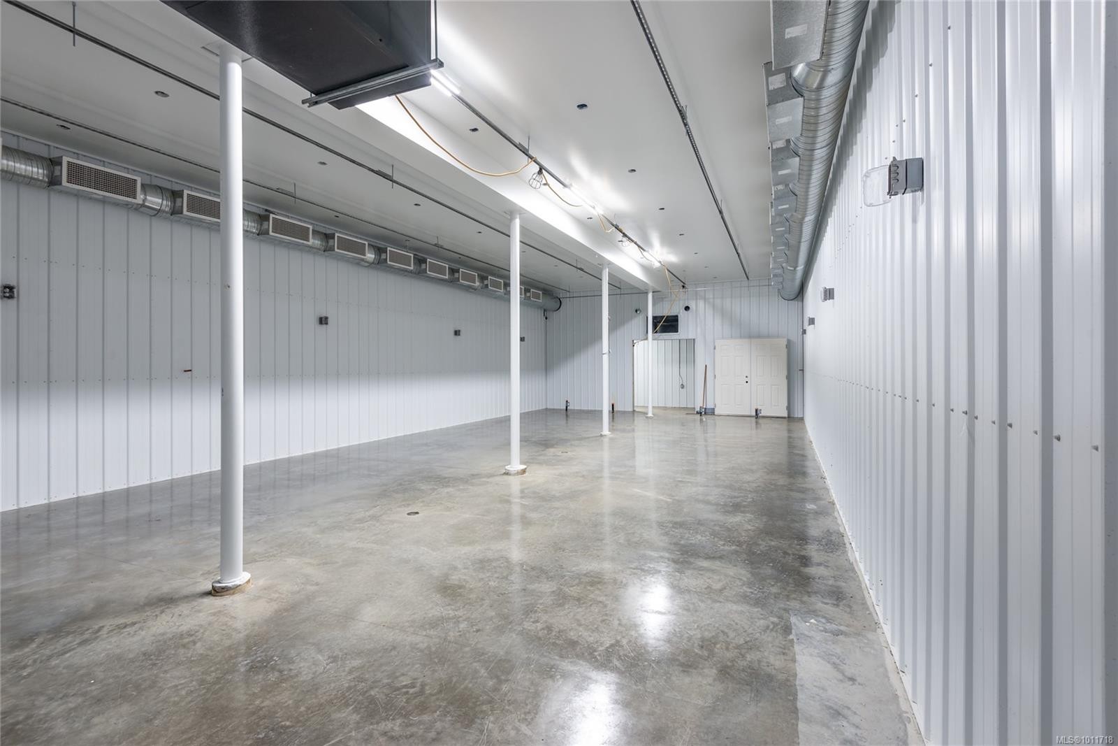 8598 Island Hwy North, Black Creek, BC