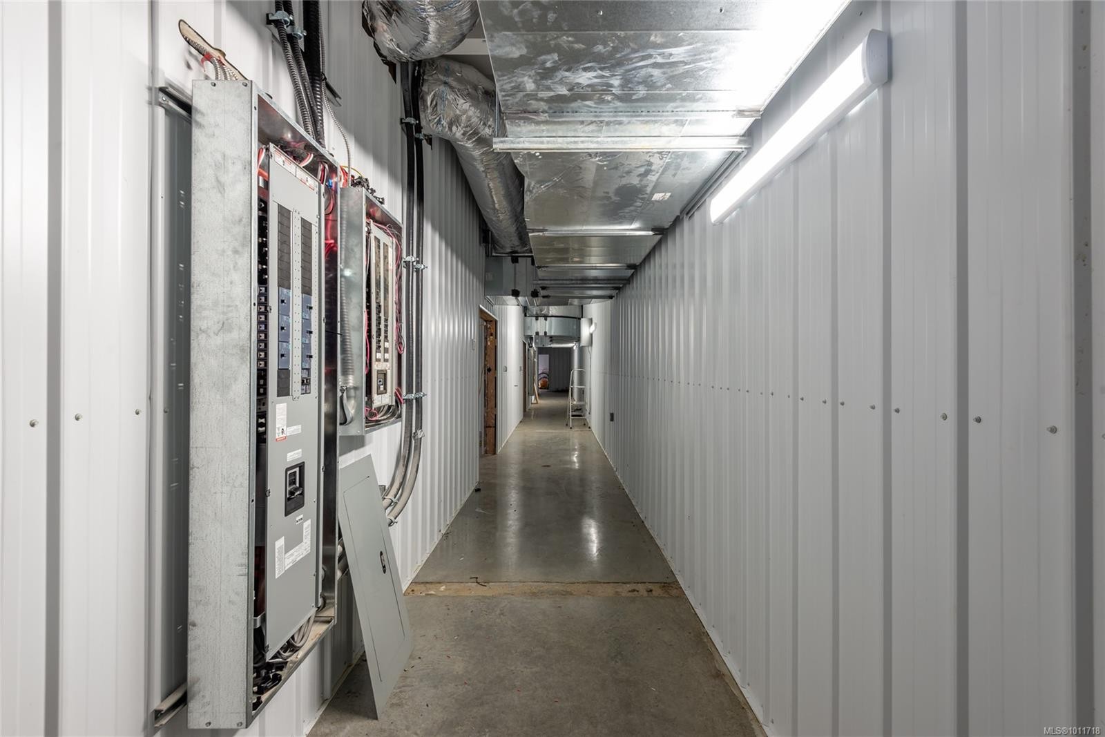 8598 Island Hwy North, Black Creek, BC