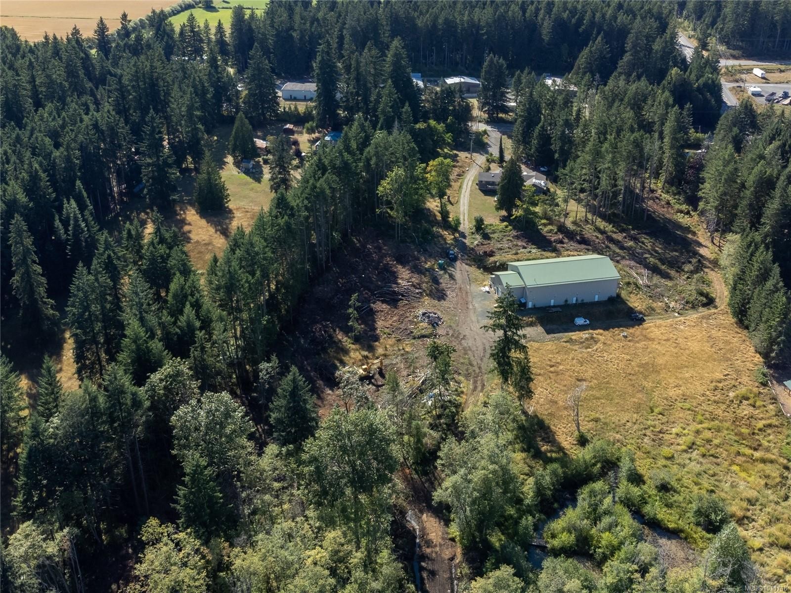 8598 Island Hwy North, Black Creek, BC