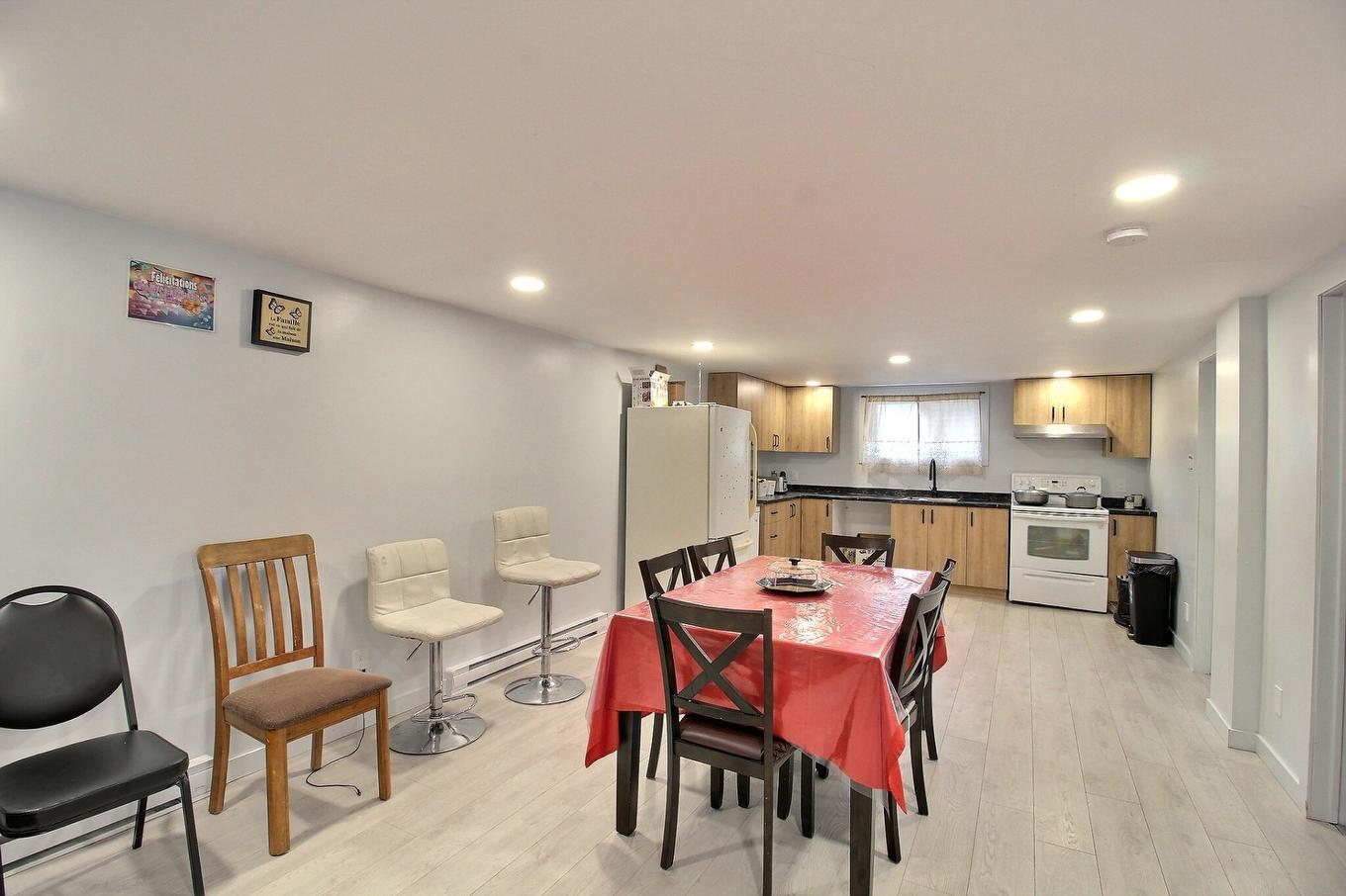 Overall view - 881 - 883 1Re Rue, Val-D'Or, QC - Indoor