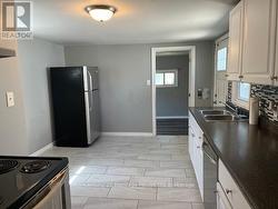 74 - Kitchen (3 appliances) -