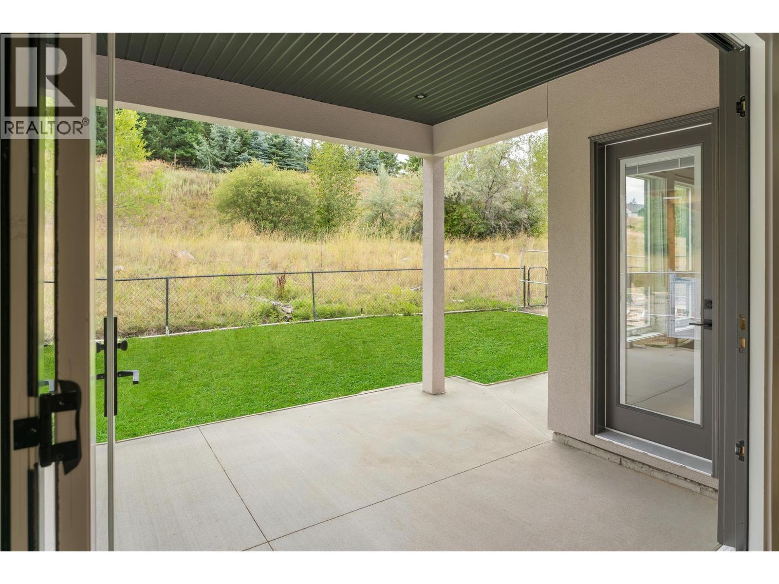 1004 Bull Crescent, Kelowna, BC - Outdoor With Deck Patio Veranda With Exterior