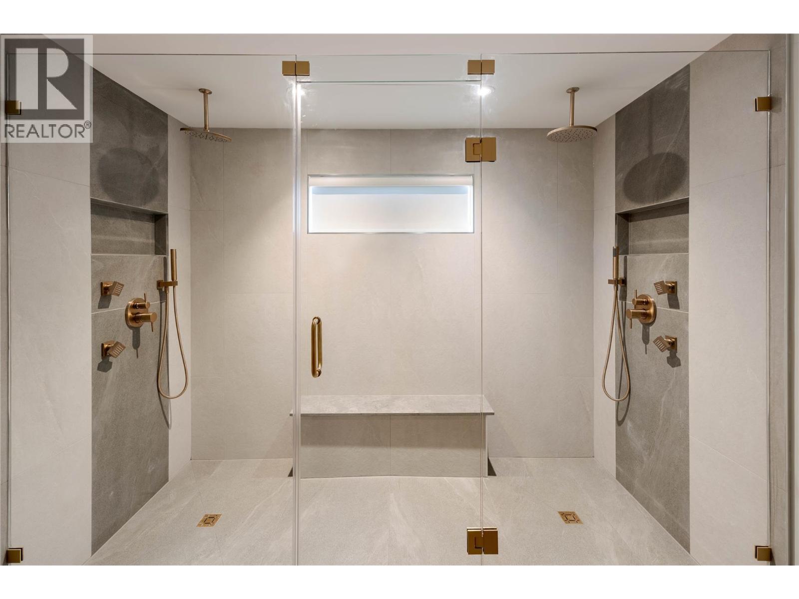 1004 Bull Crescent, Kelowna, BC - Indoor Photo Showing Basement