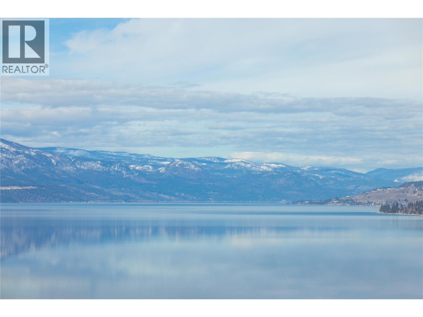 3356 Black Pine Lane, Kelowna, BC