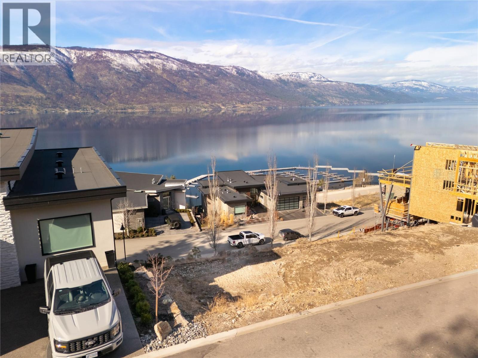 3356 Black Pine Lane, Kelowna, BC