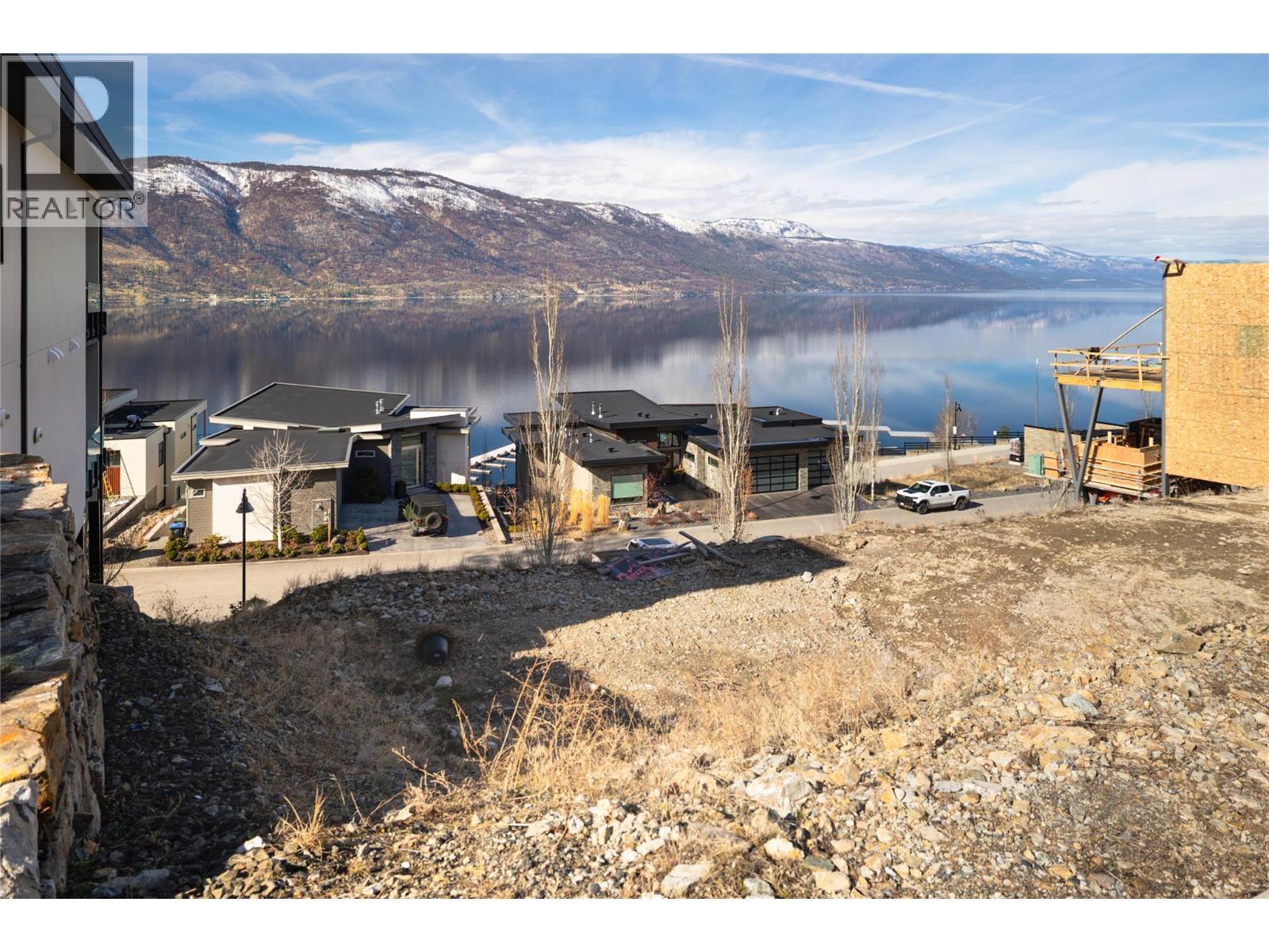 3356 Black Pine Lane, Kelowna, BC