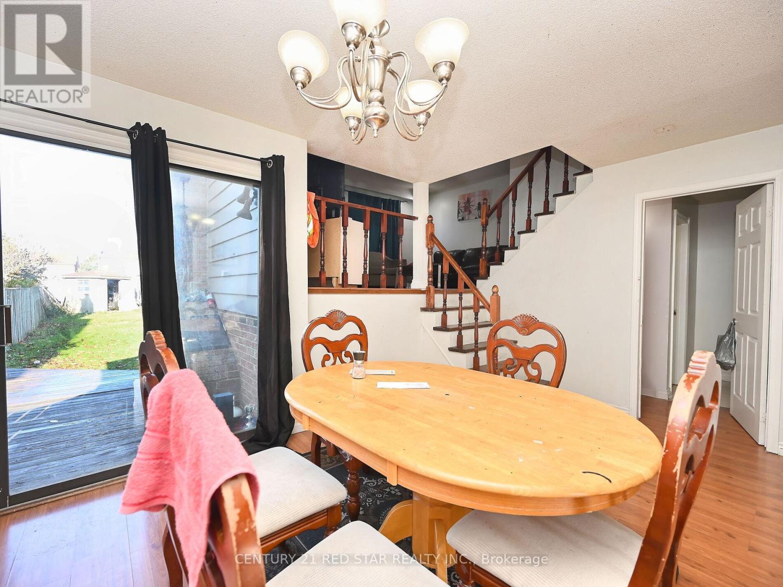 433 Hansen Road N, Brampton, ON - Indoor Photo Showing Dining Room