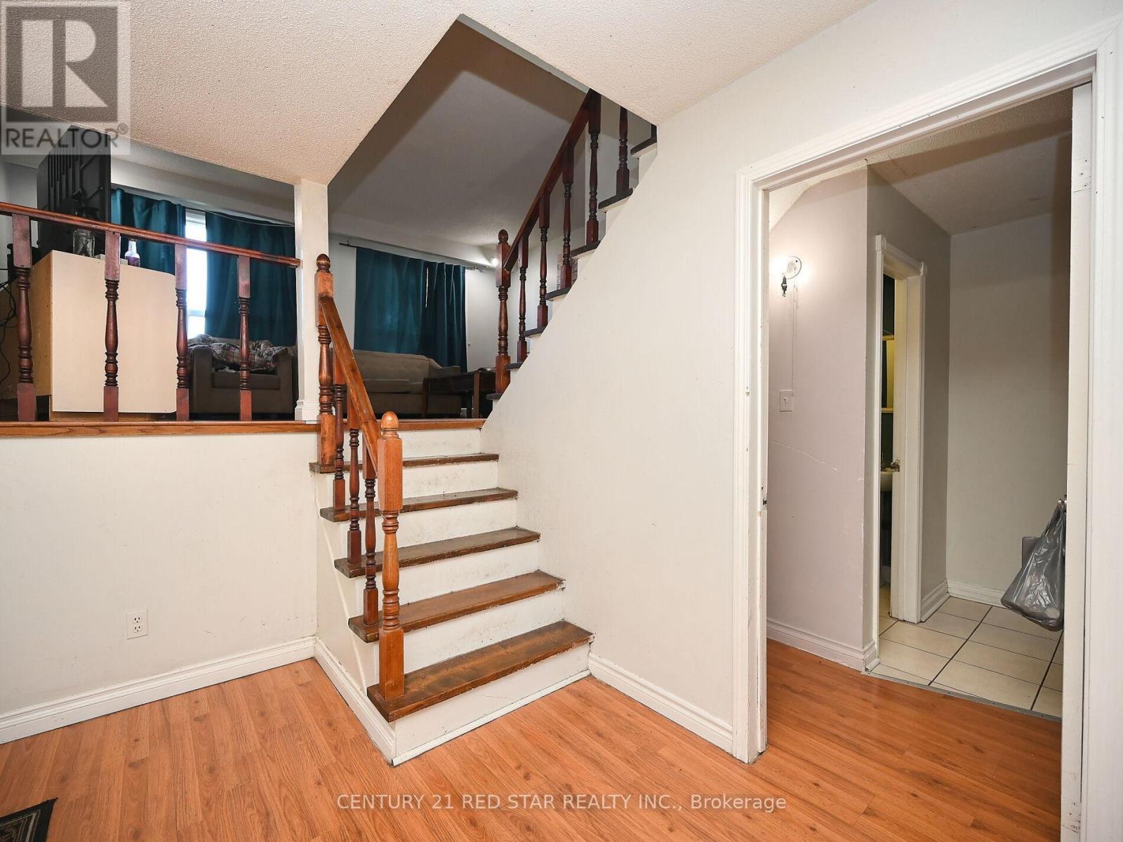 433 Hansen Road N, Brampton, ON - Indoor Photo Showing Other Room