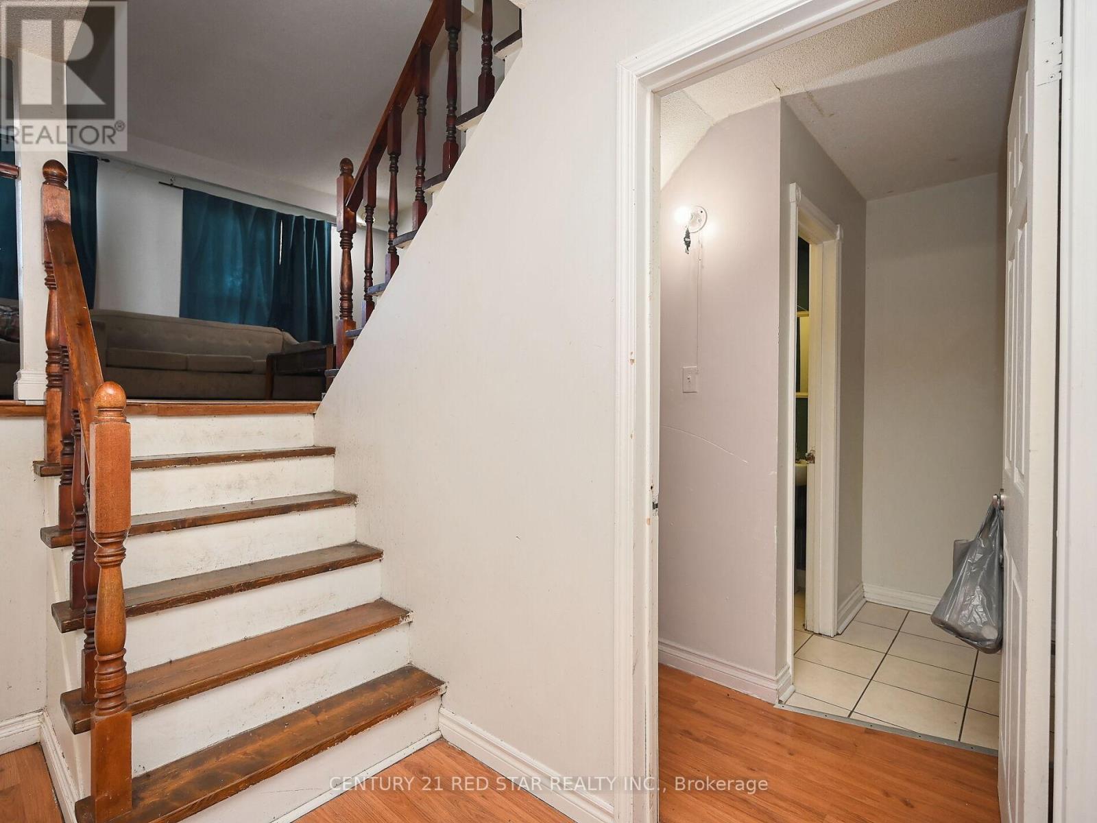 433 Hansen Road N, Brampton, ON - Indoor Photo Showing Other Room