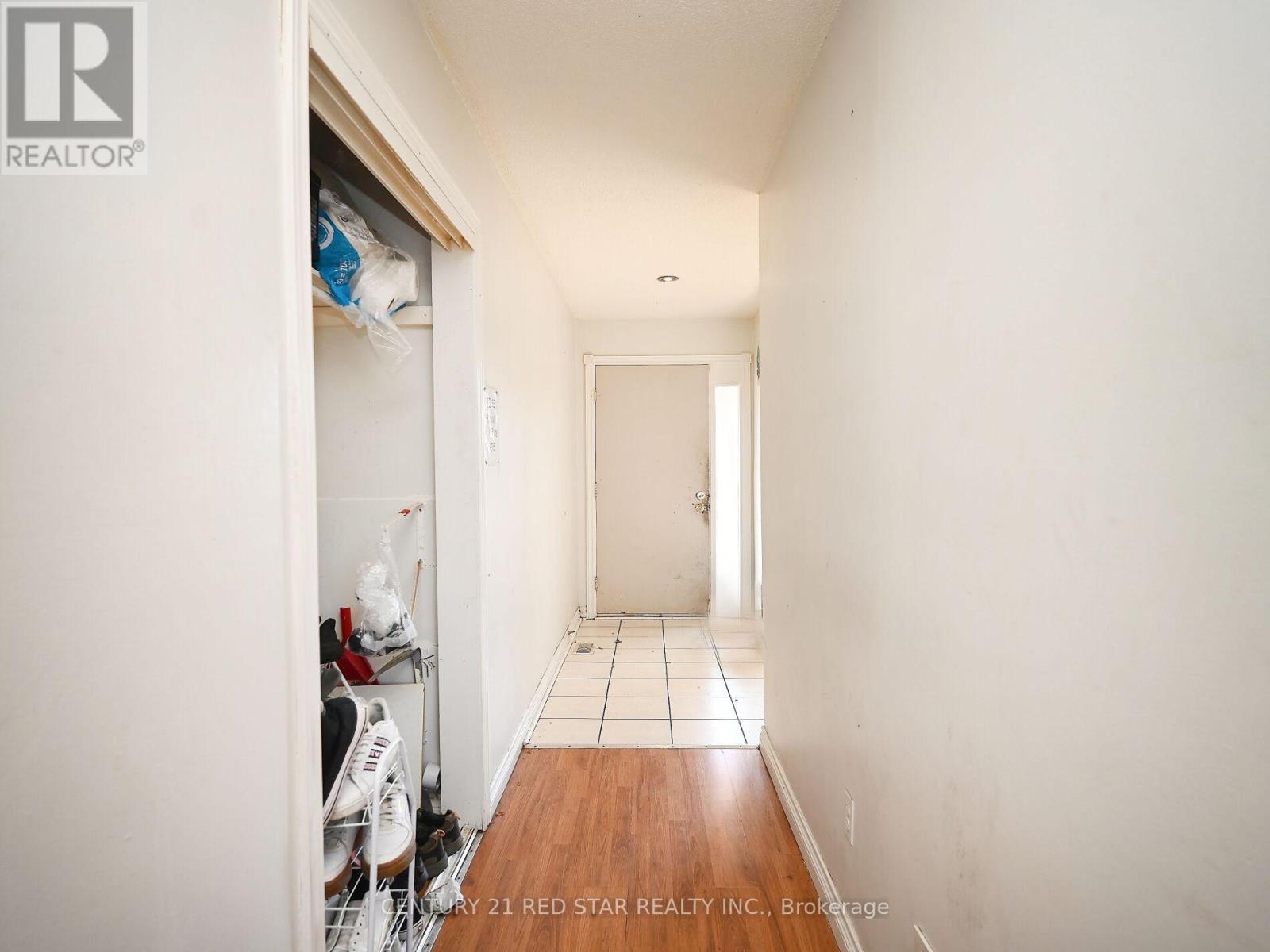 433 Hansen Road N, Brampton, ON - Indoor Photo Showing Other Room