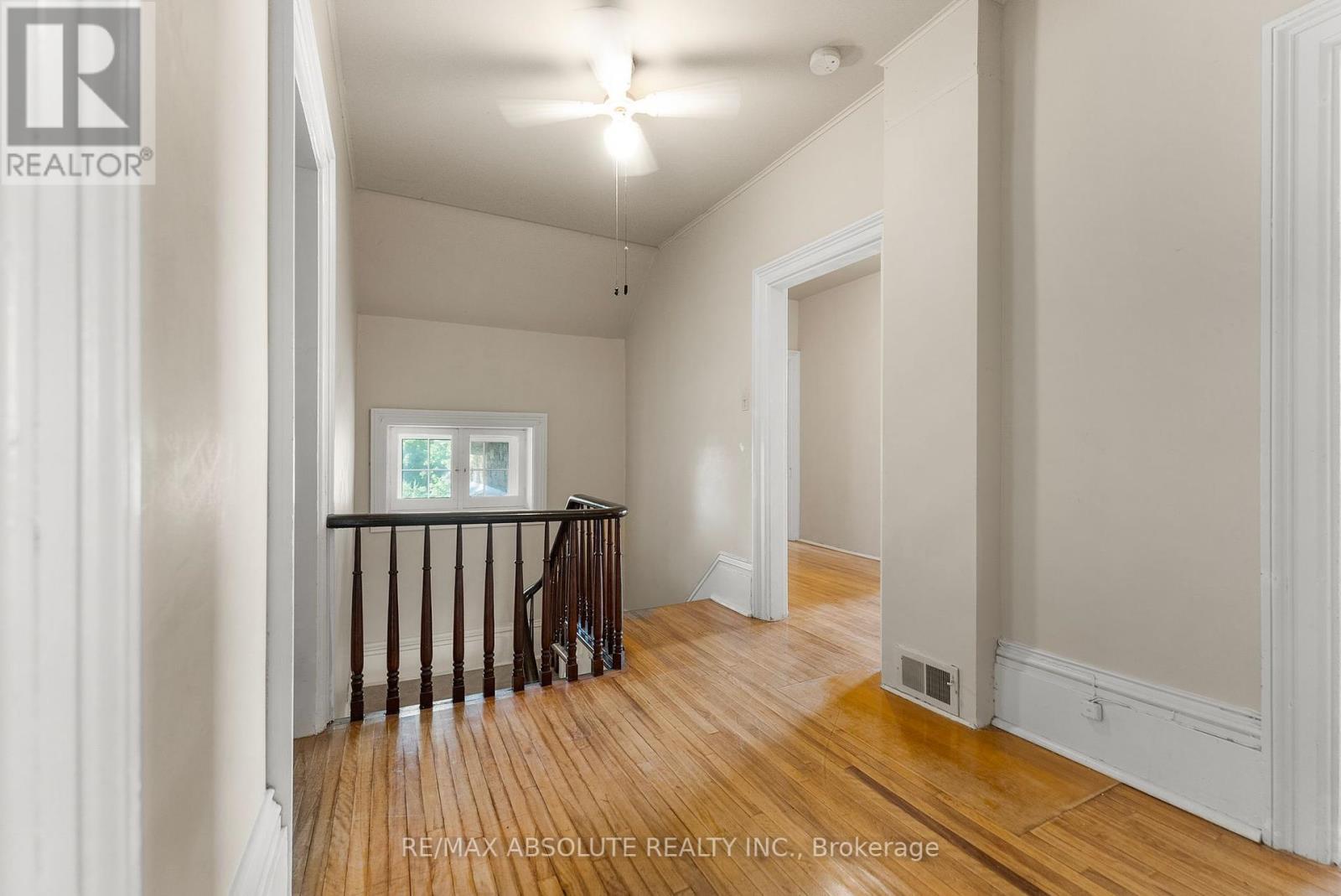 24 Ottawa Street, Arnprior, ON - Indoor Photo Showing Other Room
