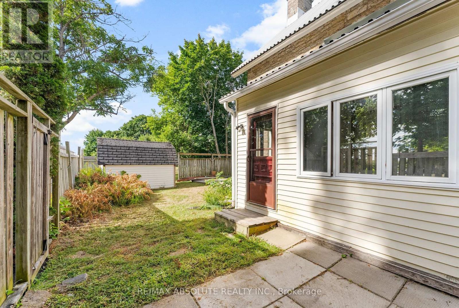 24 Ottawa Street, Arnprior, ON - Outdoor With Exterior