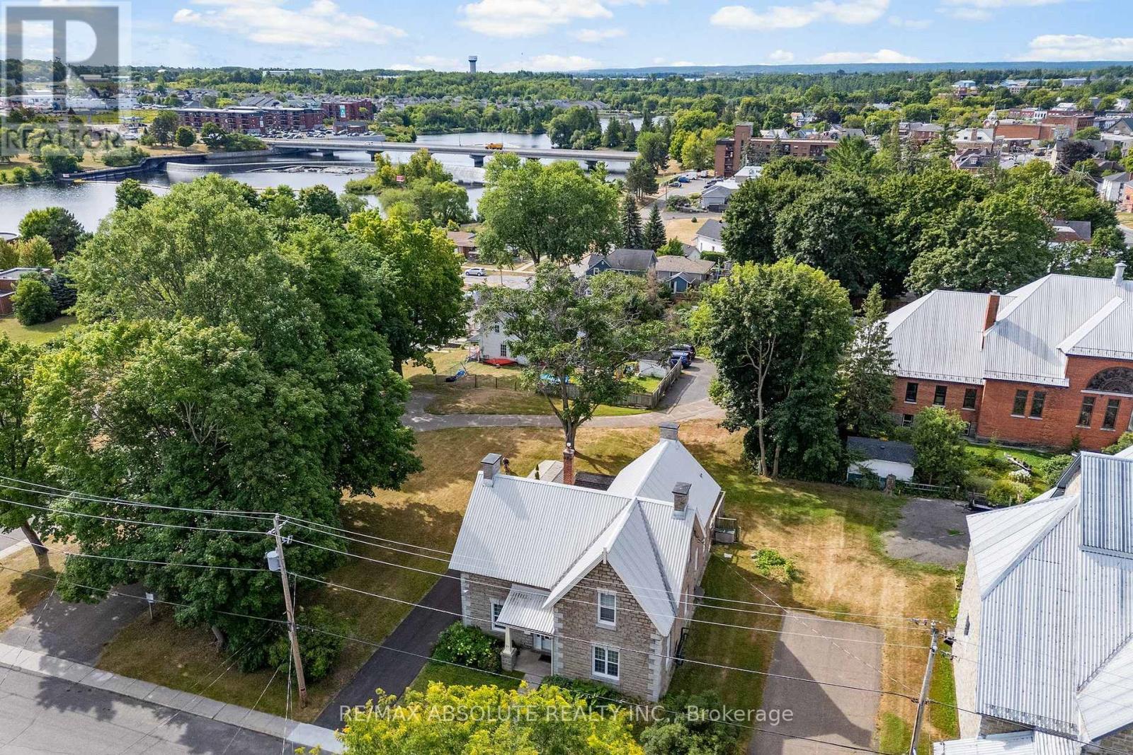 24 Ottawa Street, Arnprior, ON - Outdoor With View