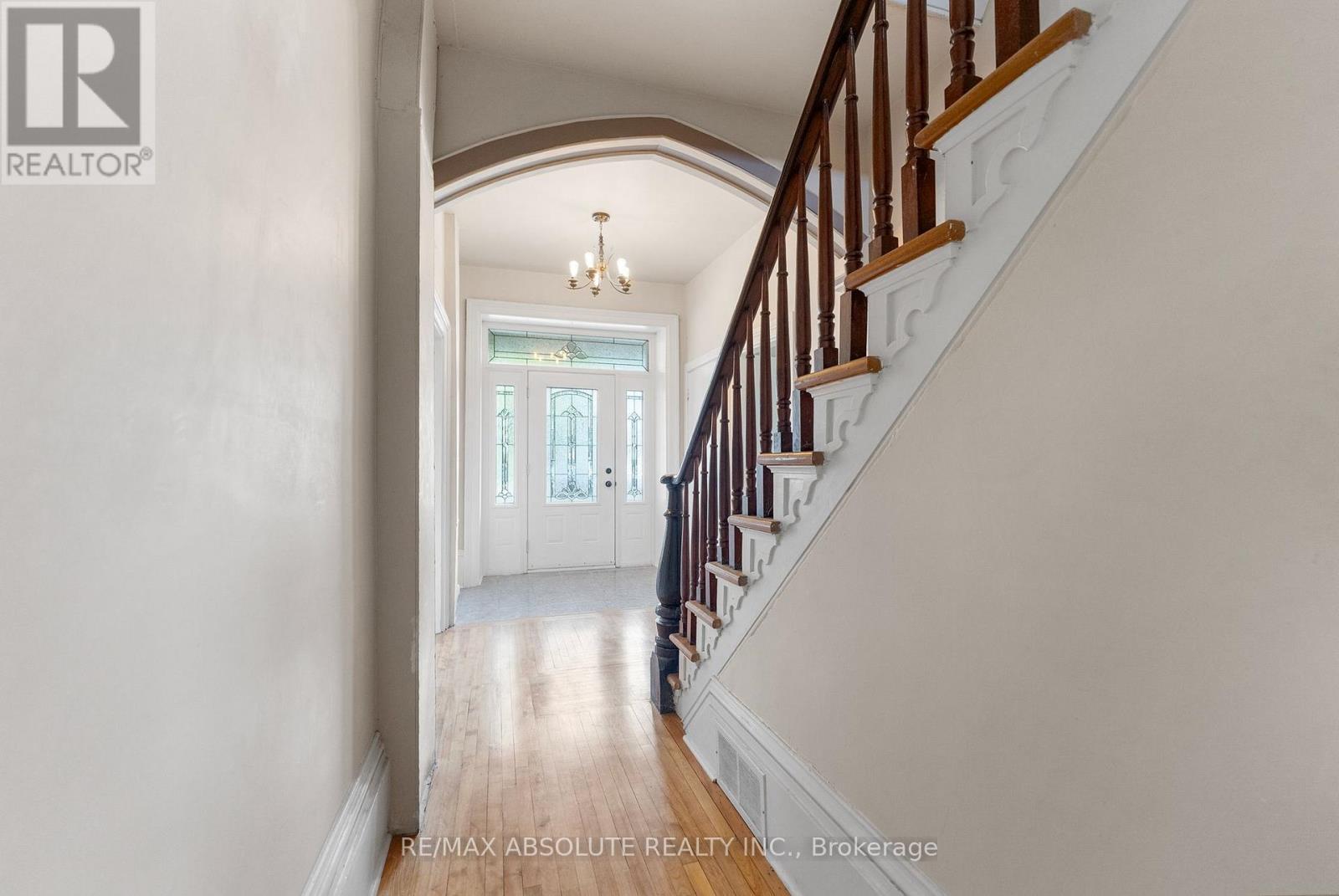 24 Ottawa Street, Arnprior, ON - Indoor Photo Showing Other Room