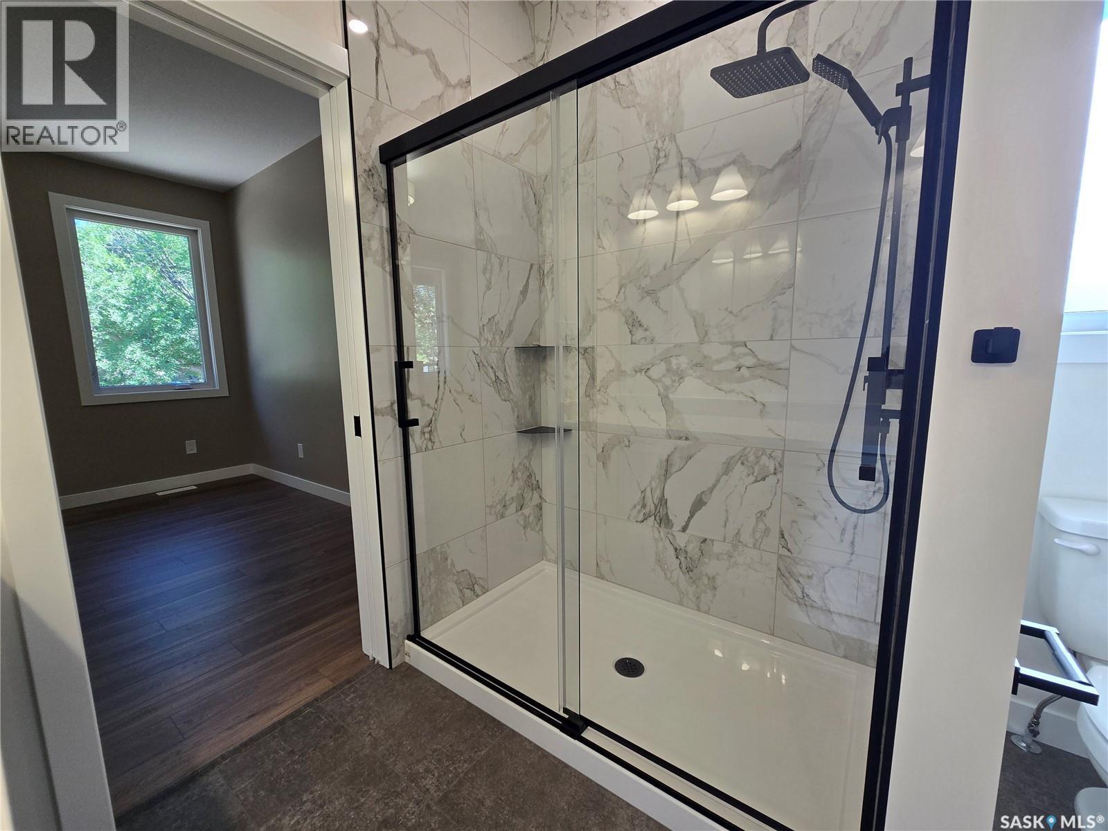 3 Kenney Crescent, Weyburn, SK - Indoor Photo Showing Bathroom