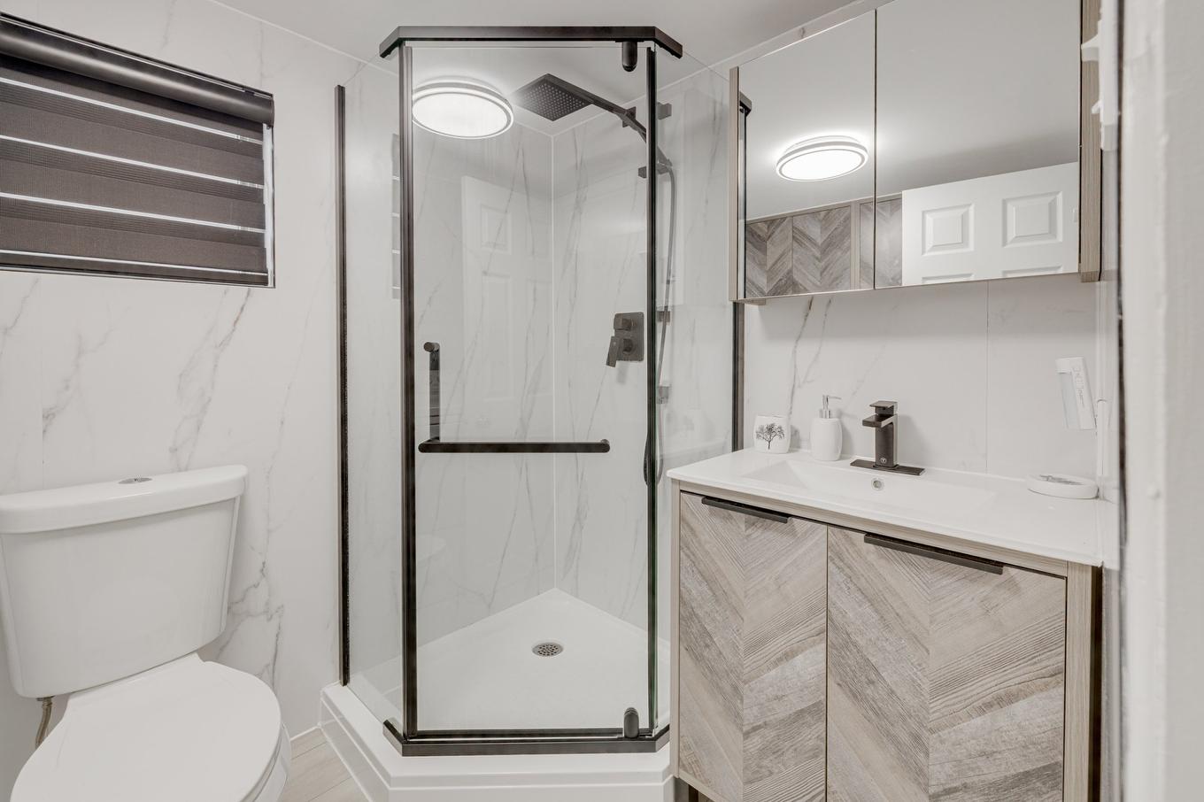 Bathroom - 4 17E Rue, Fossambault-Sur-Le-Lac, QC - Indoor Photo Showing Bathroom