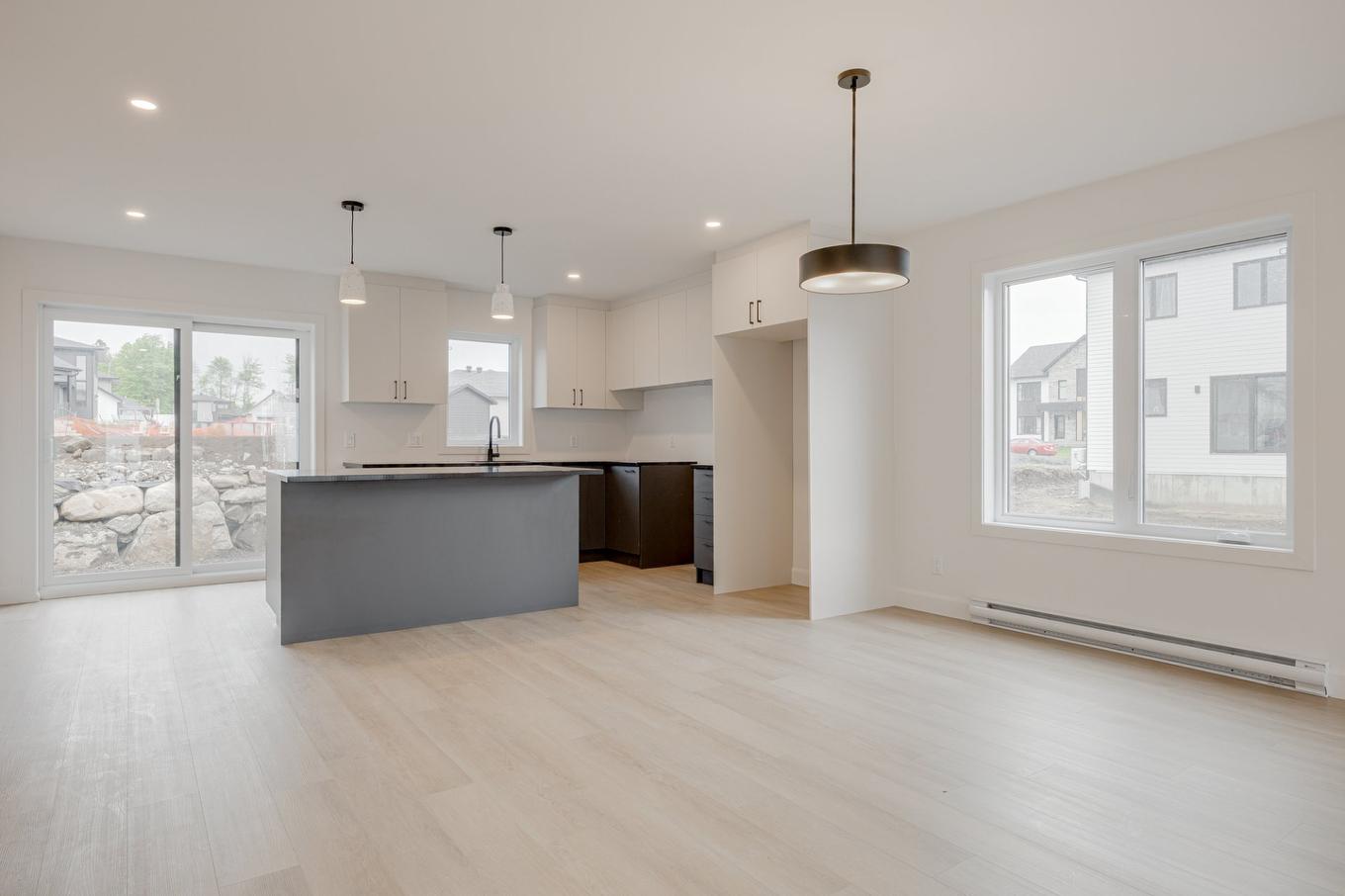 Salle à manger - 70 Rue De La Traverse, Boischatel, QC - Indoor Photo Showing Kitchen
