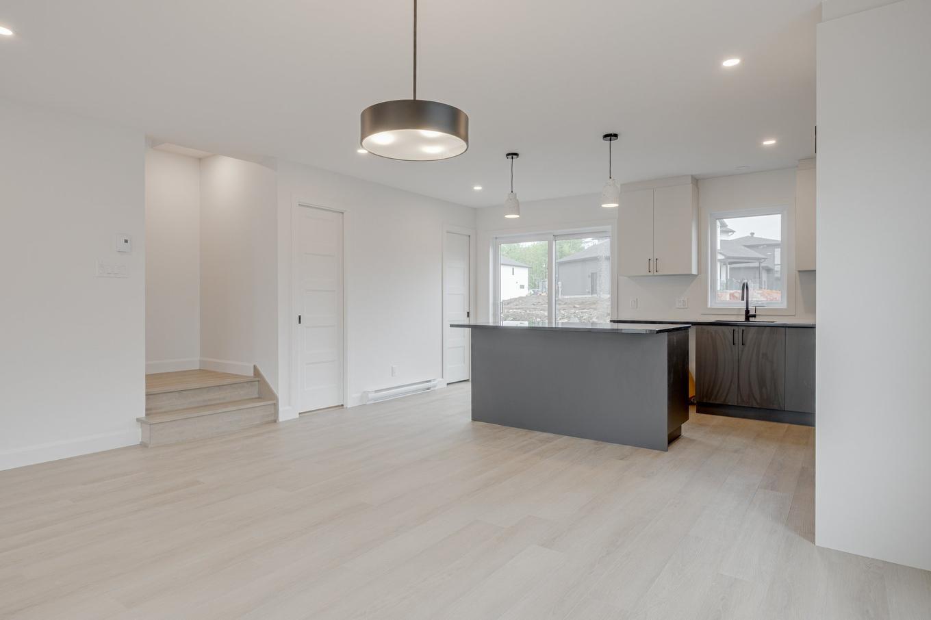 Salle à manger - 70 Rue De La Traverse, Boischatel, QC - Indoor Photo Showing Kitchen