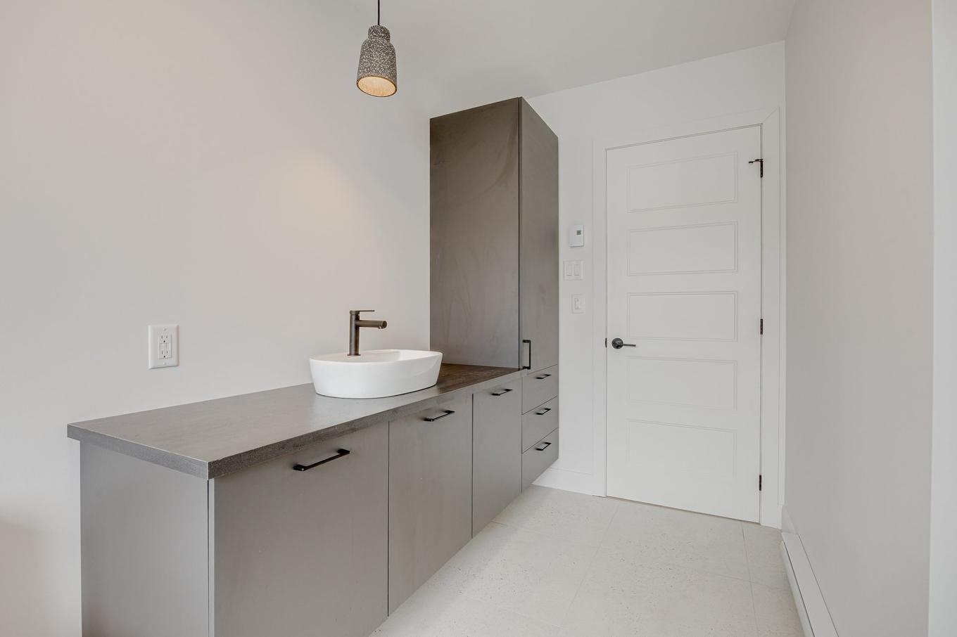 Salle de bains - 70 Rue De La Traverse, Boischatel, QC - Indoor