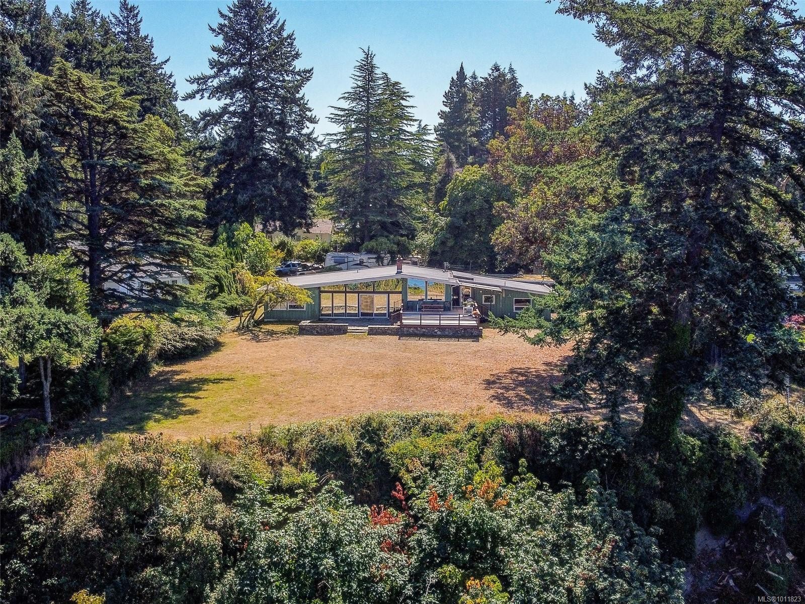 4598 Torquay Dr, Saanich, BC