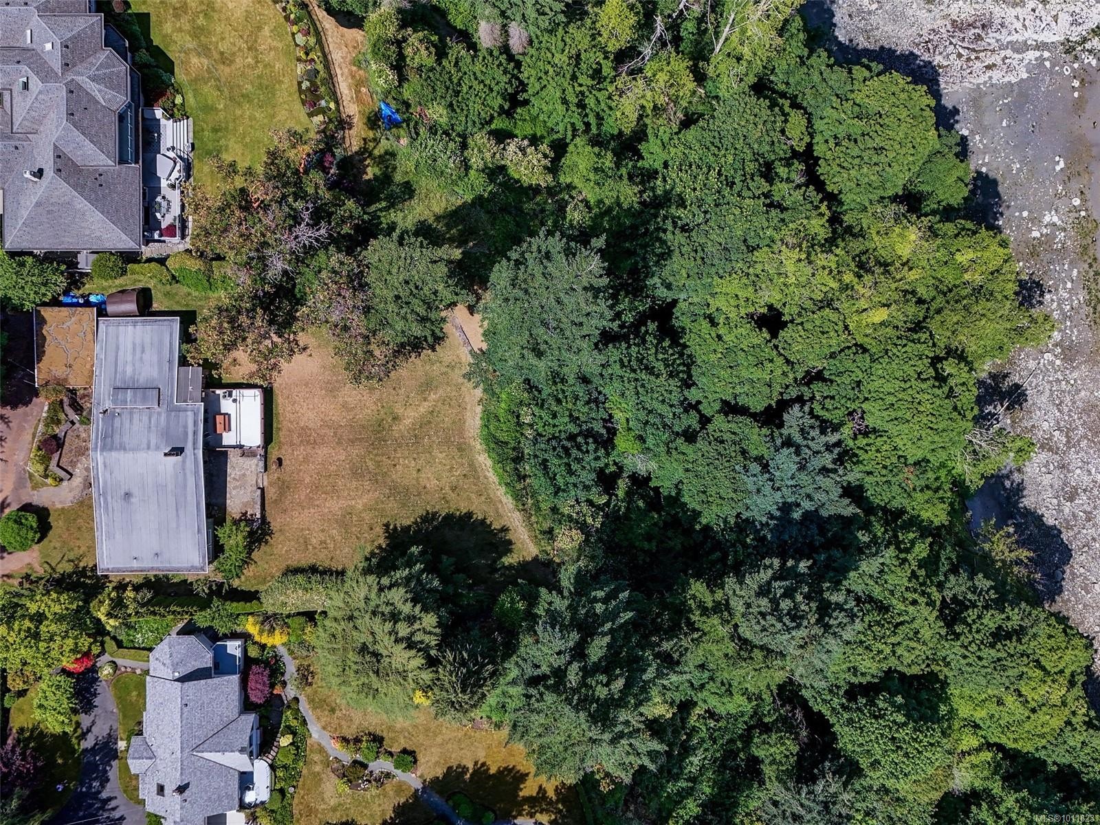 4598 Torquay Dr, Saanich, BC