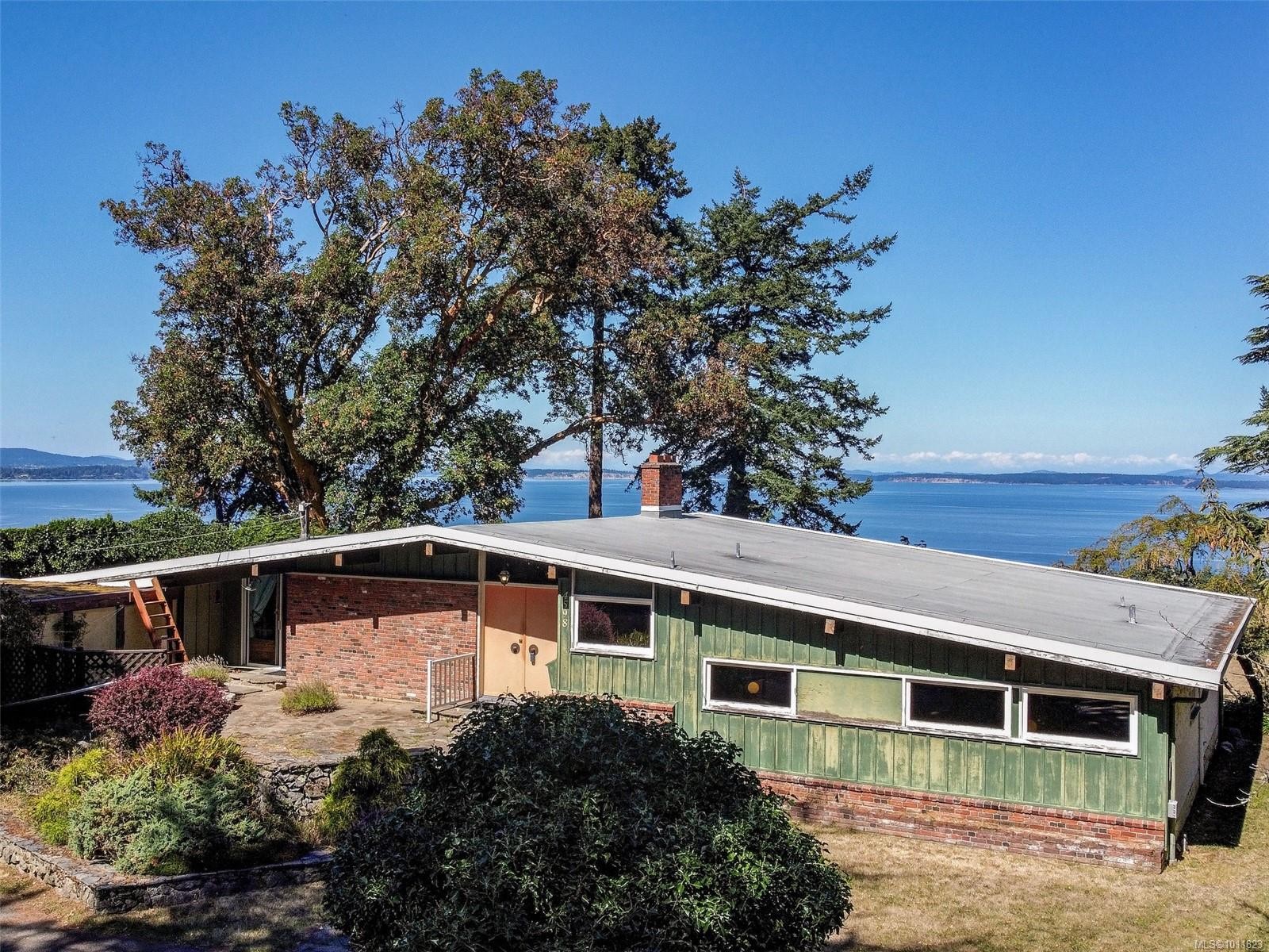 4598 Torquay Dr, Saanich, BC