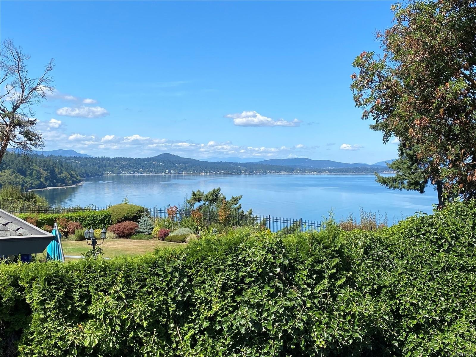 4598 Torquay Dr, Saanich, BC