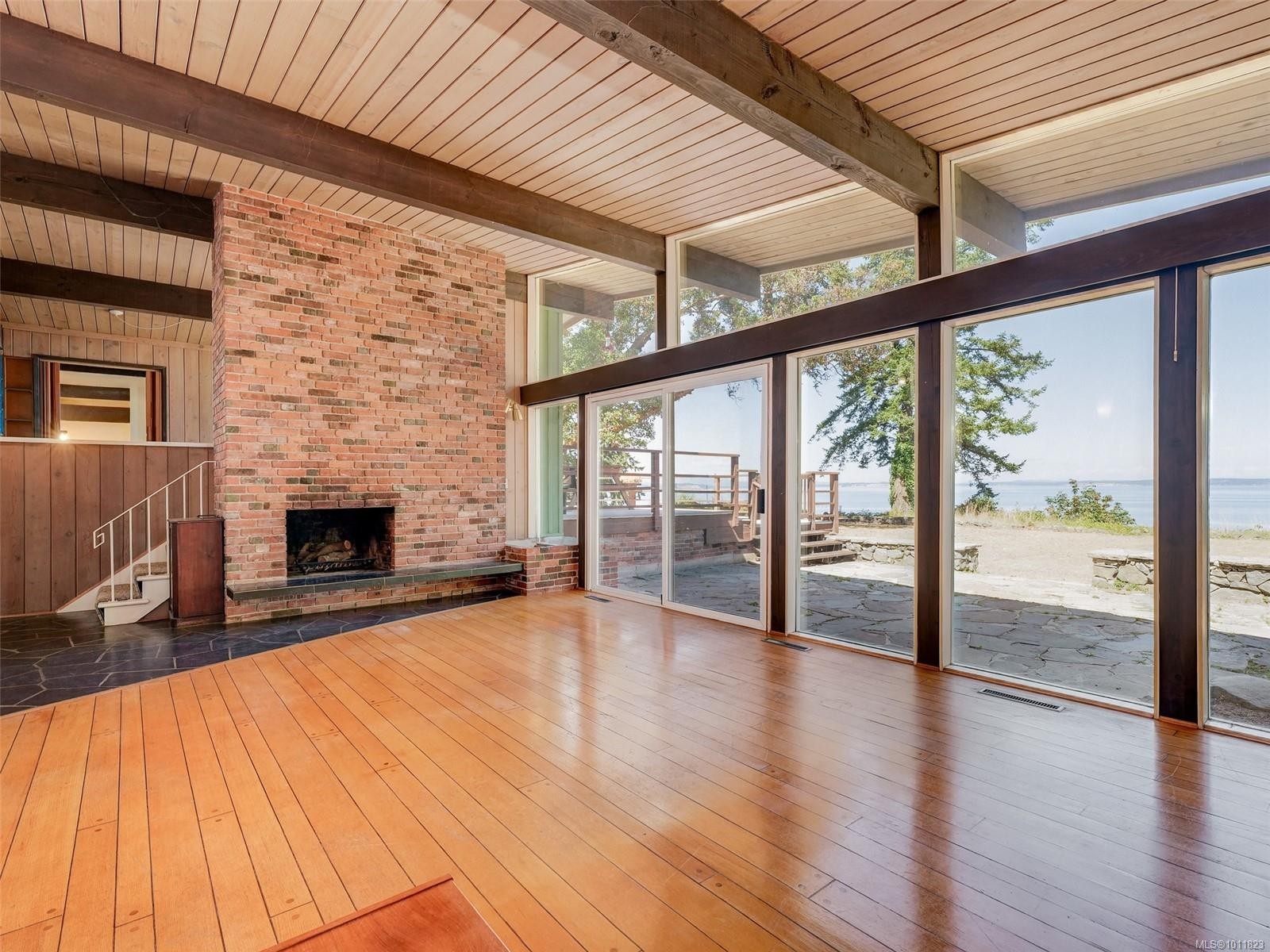 4598 Torquay Dr, Saanich, BC