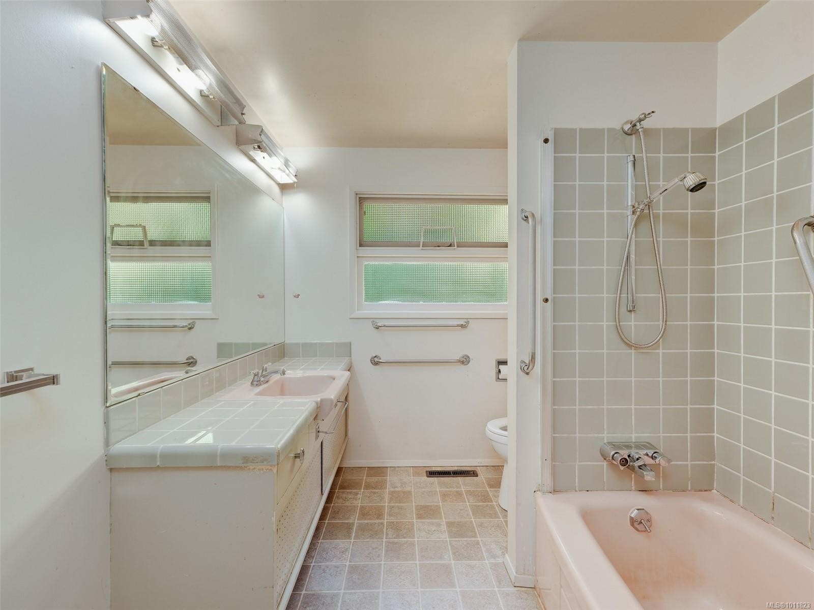 4598 Torquay Dr, Saanich, BC