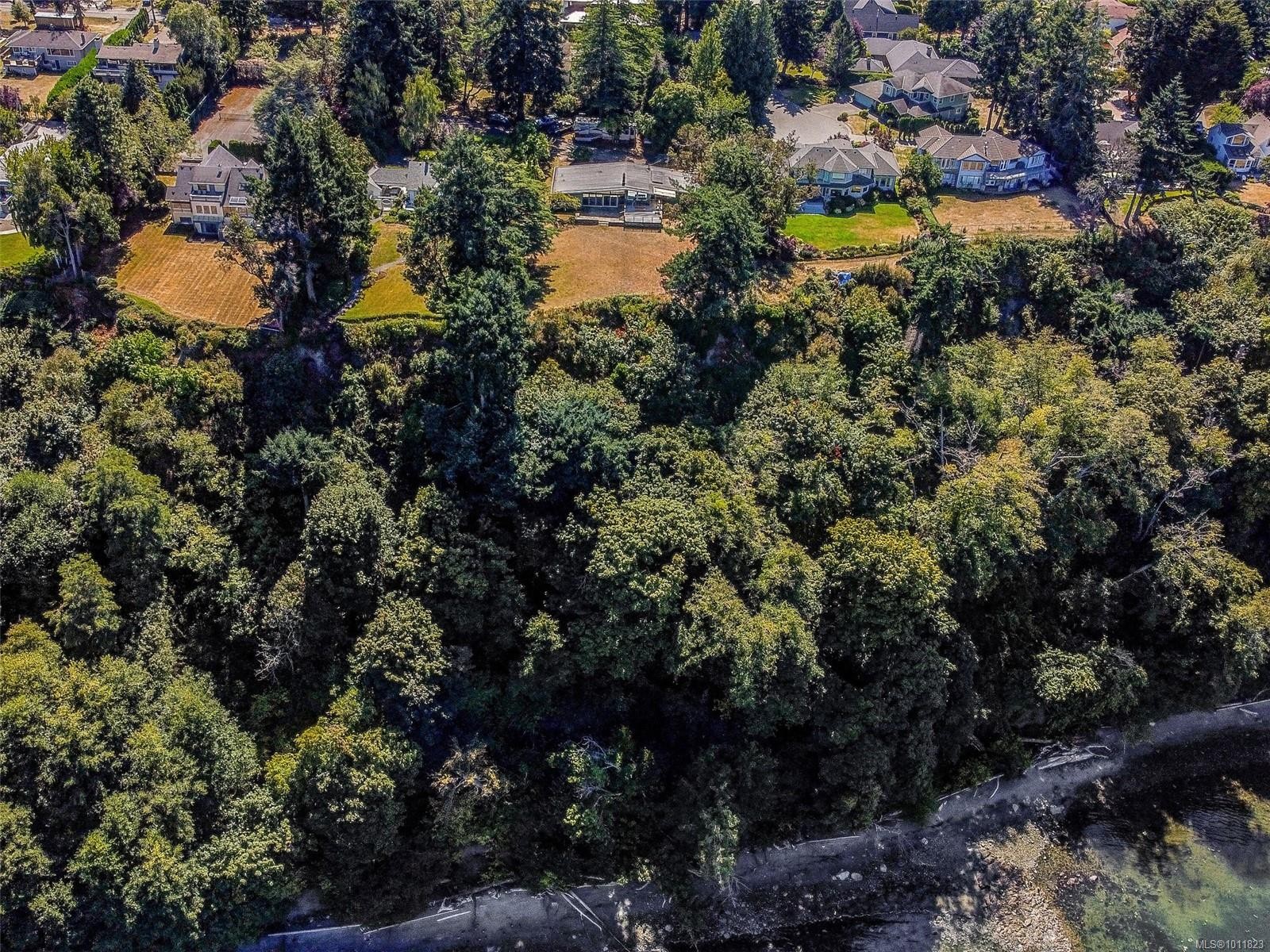 4598 Torquay Dr, Saanich, BC