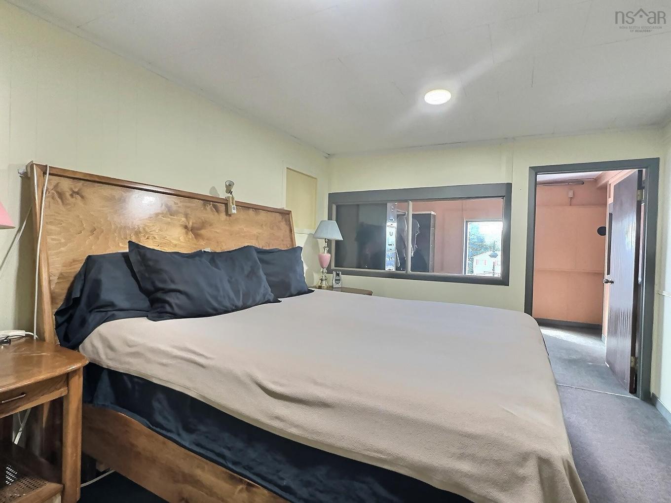 113 Victoria Street E, Amherst, NS