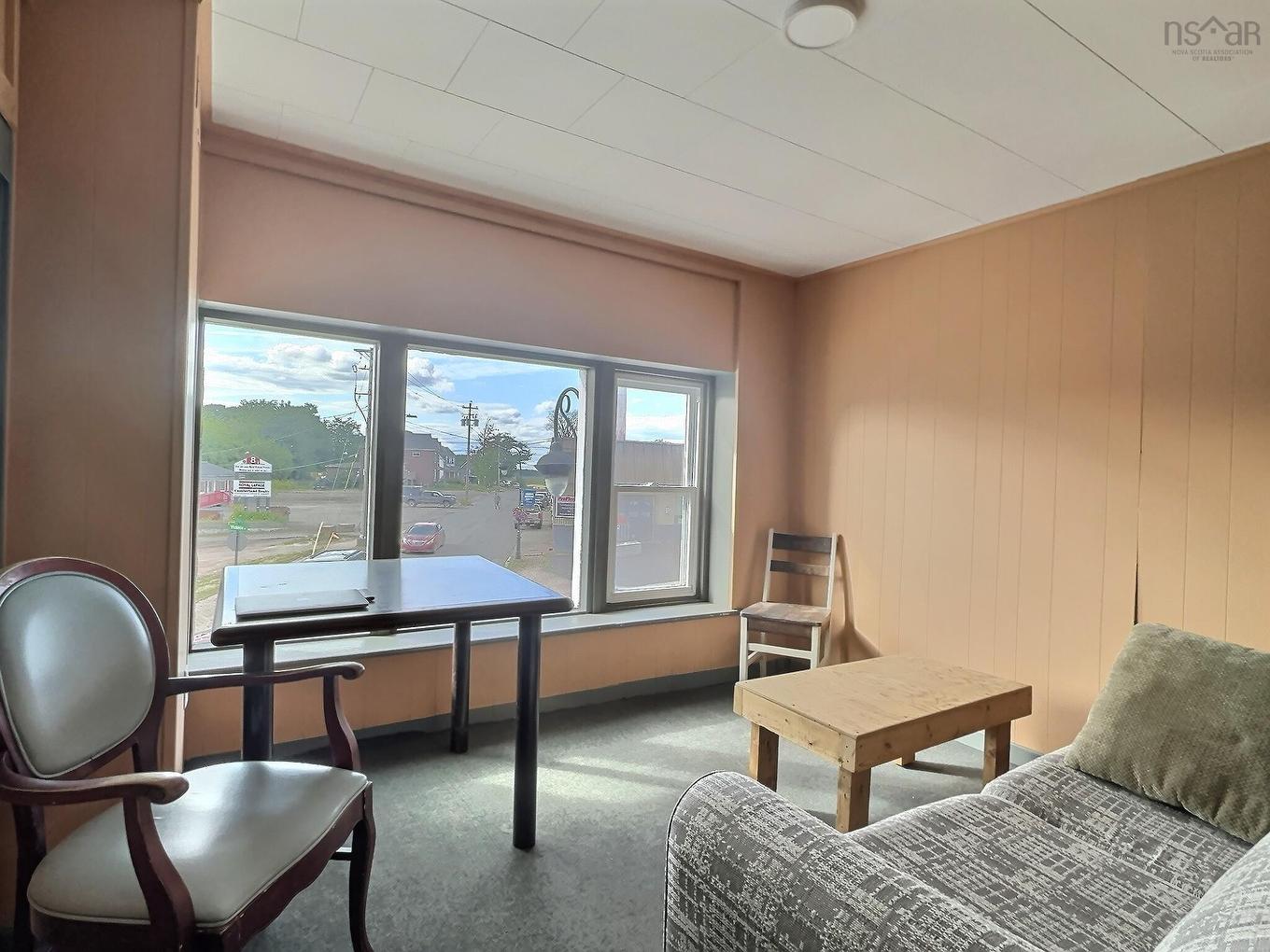 113 Victoria Street E, Amherst, NS