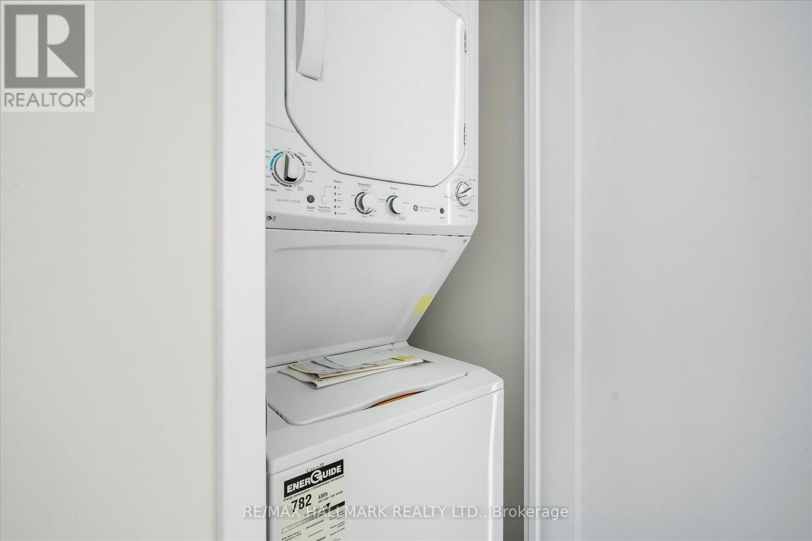 116 - 1350 Kingston Road, Toronto, ON - Indoor Photo Showing Laundry Room