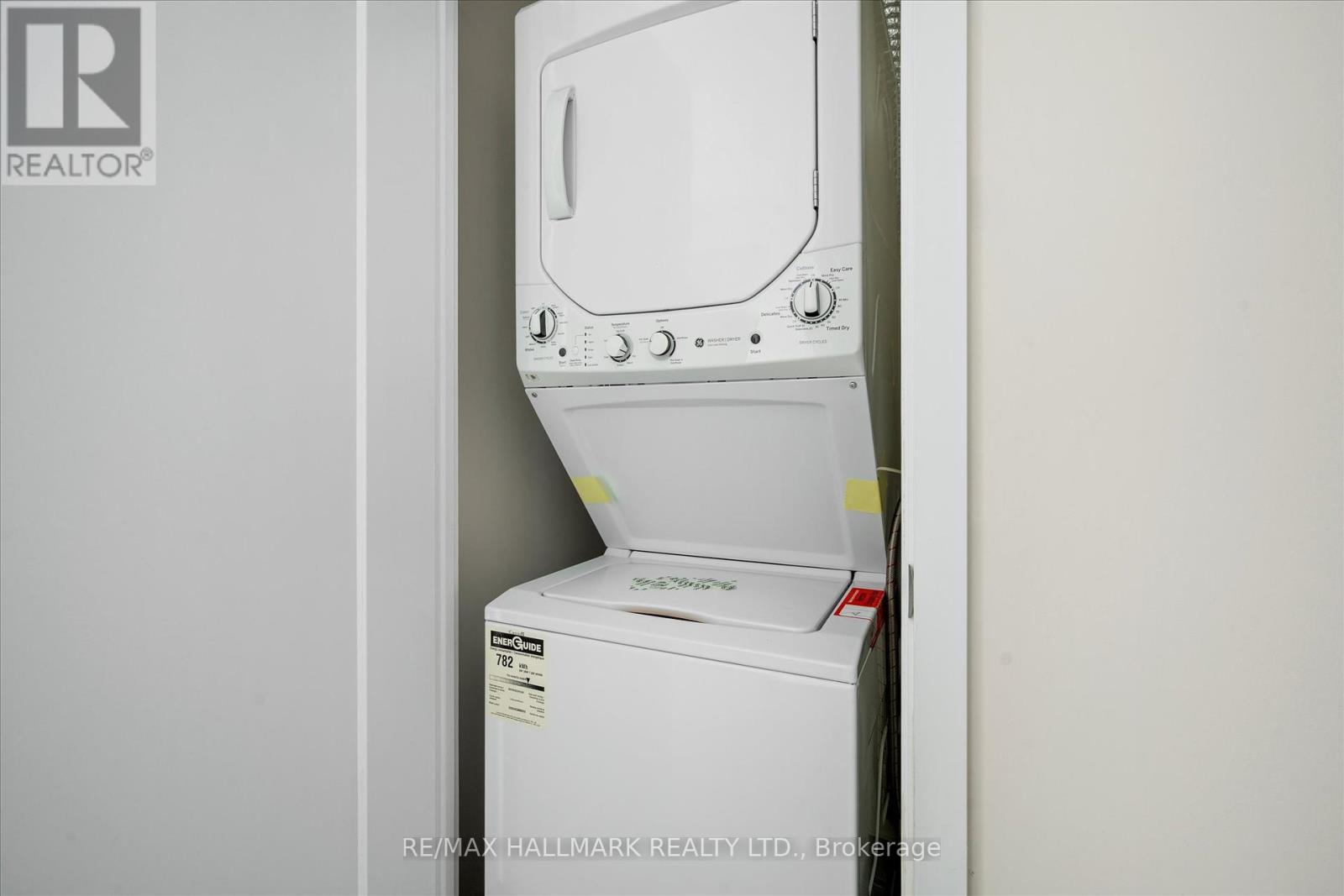 117 - 1350 Kingston Road, Toronto, ON - Indoor Photo Showing Laundry Room