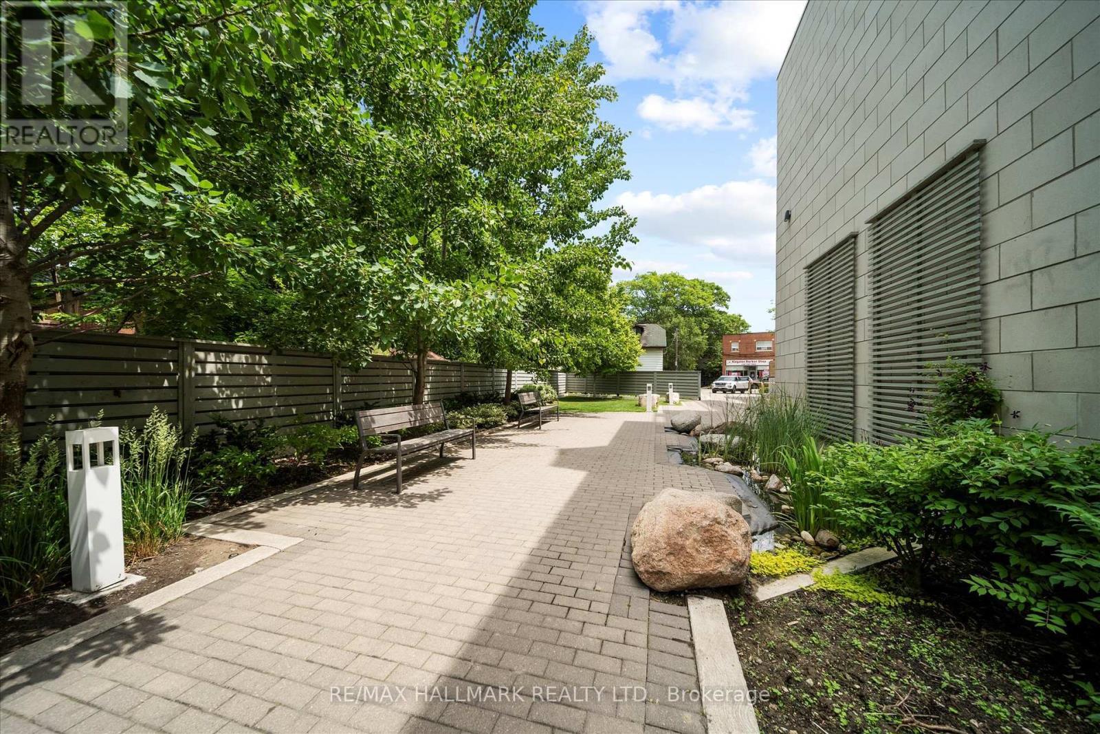 117 - 1350 Kingston Road, Toronto, ON - Outdoor