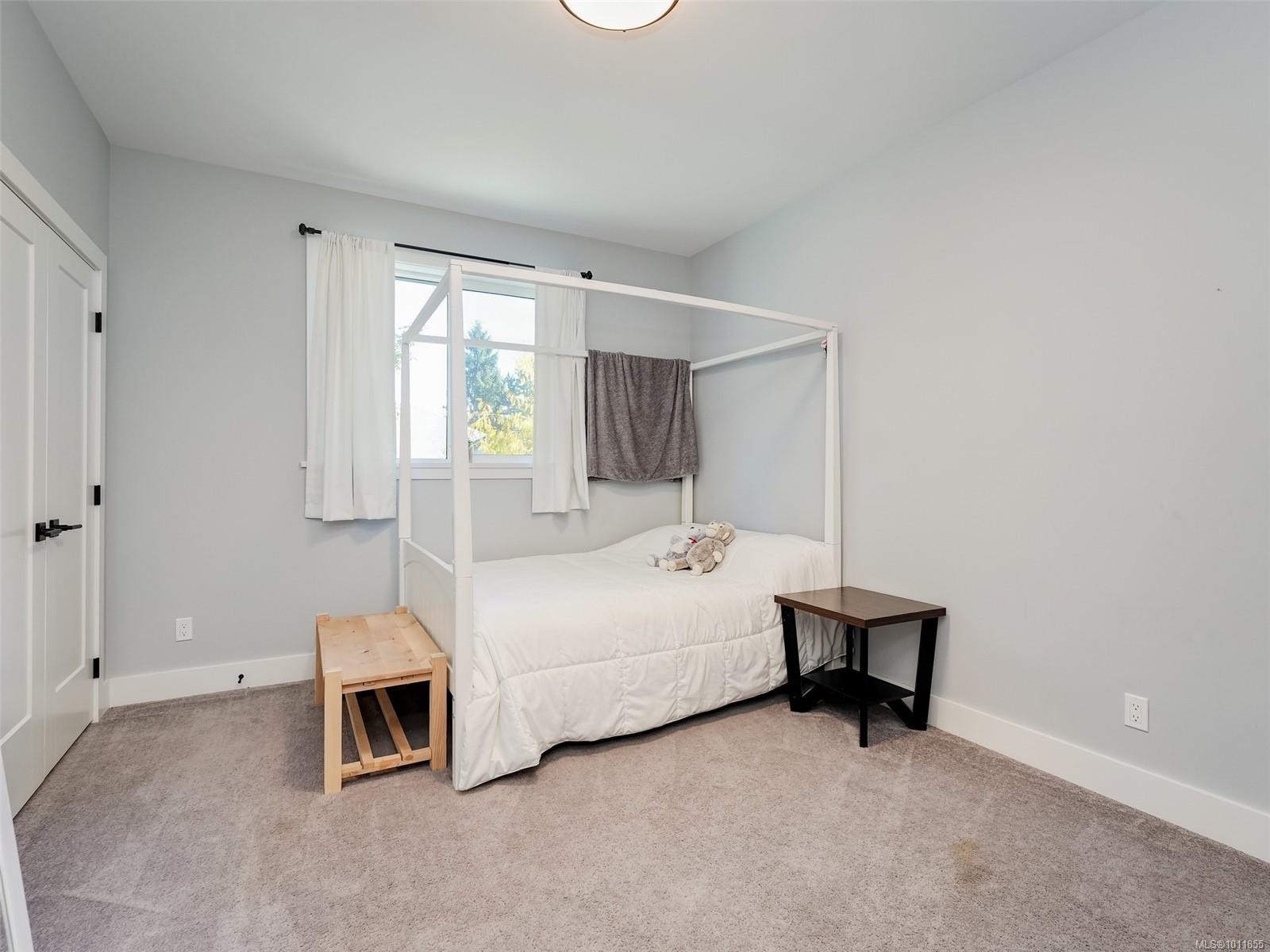 847 Bucktail Rd, Mill Bay, BC