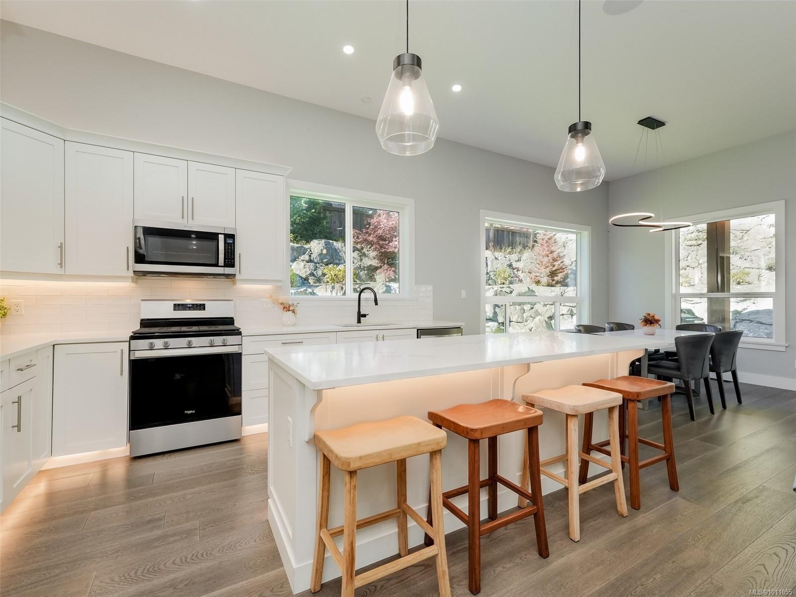 847 Bucktail Rd, Mill Bay, BC