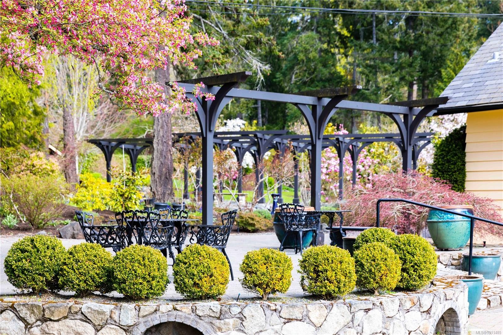 605 Towner Park Rd, North Saanich, BC