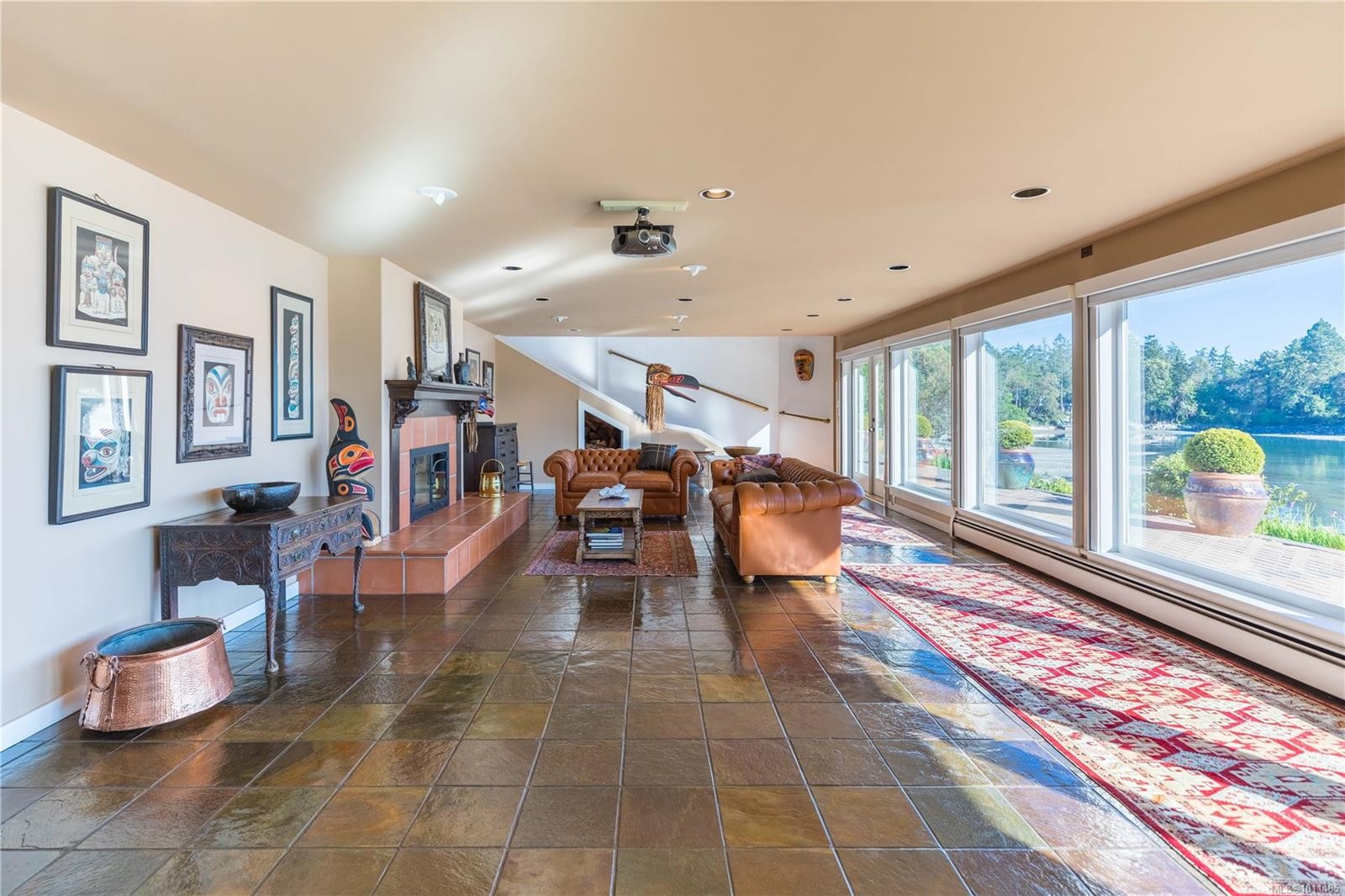 605 Towner Park Rd, North Saanich, BC