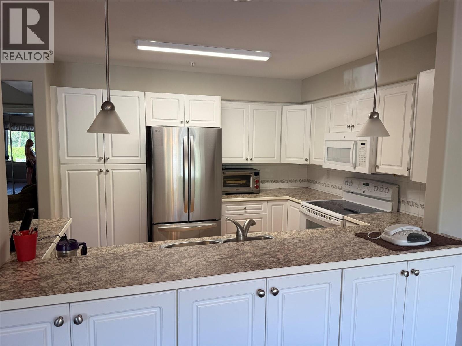 970 Lorne Street Unit# 108, Kamloops, BC - Indoor Photo Showing Kitchen